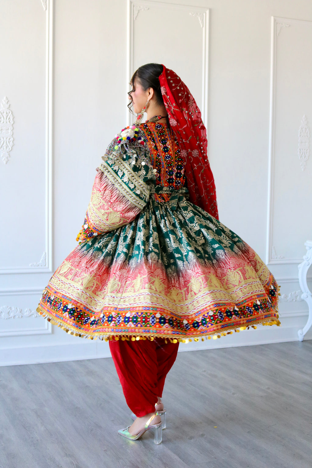 Afghan Kuchi Dress (red/green)