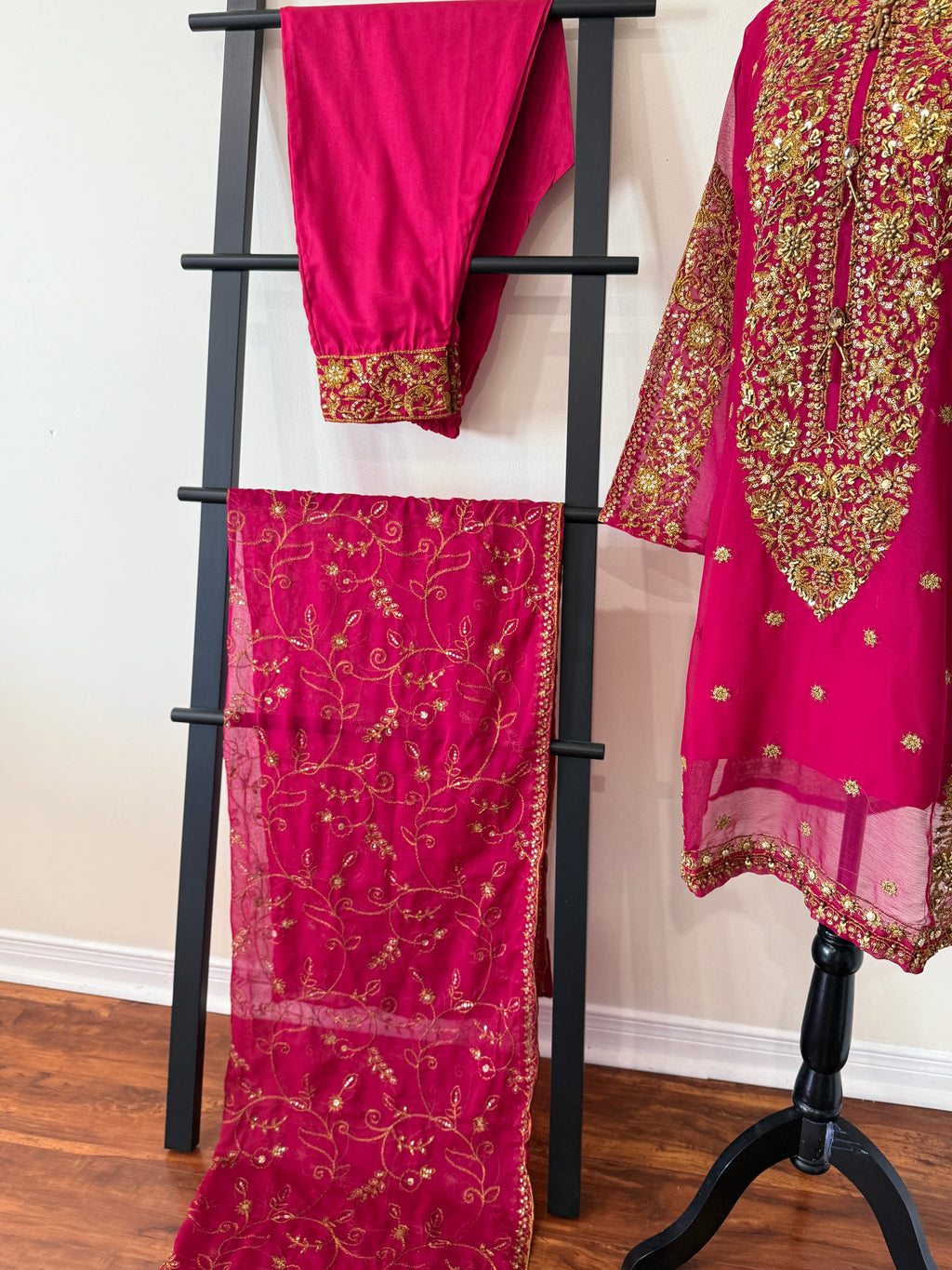 Salwar Kameez suit (pink )