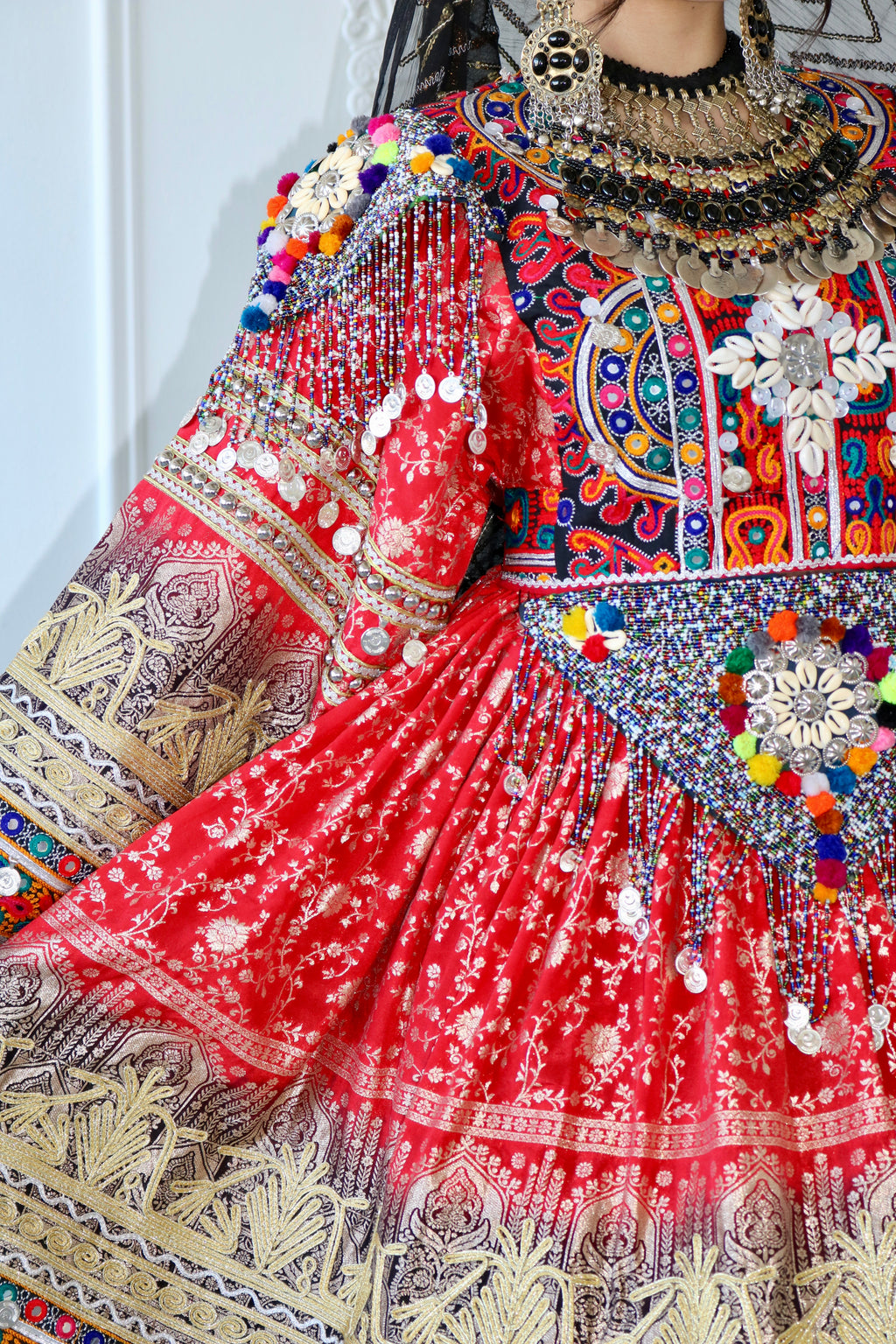 Afghan Kuchi Dress (red/black)