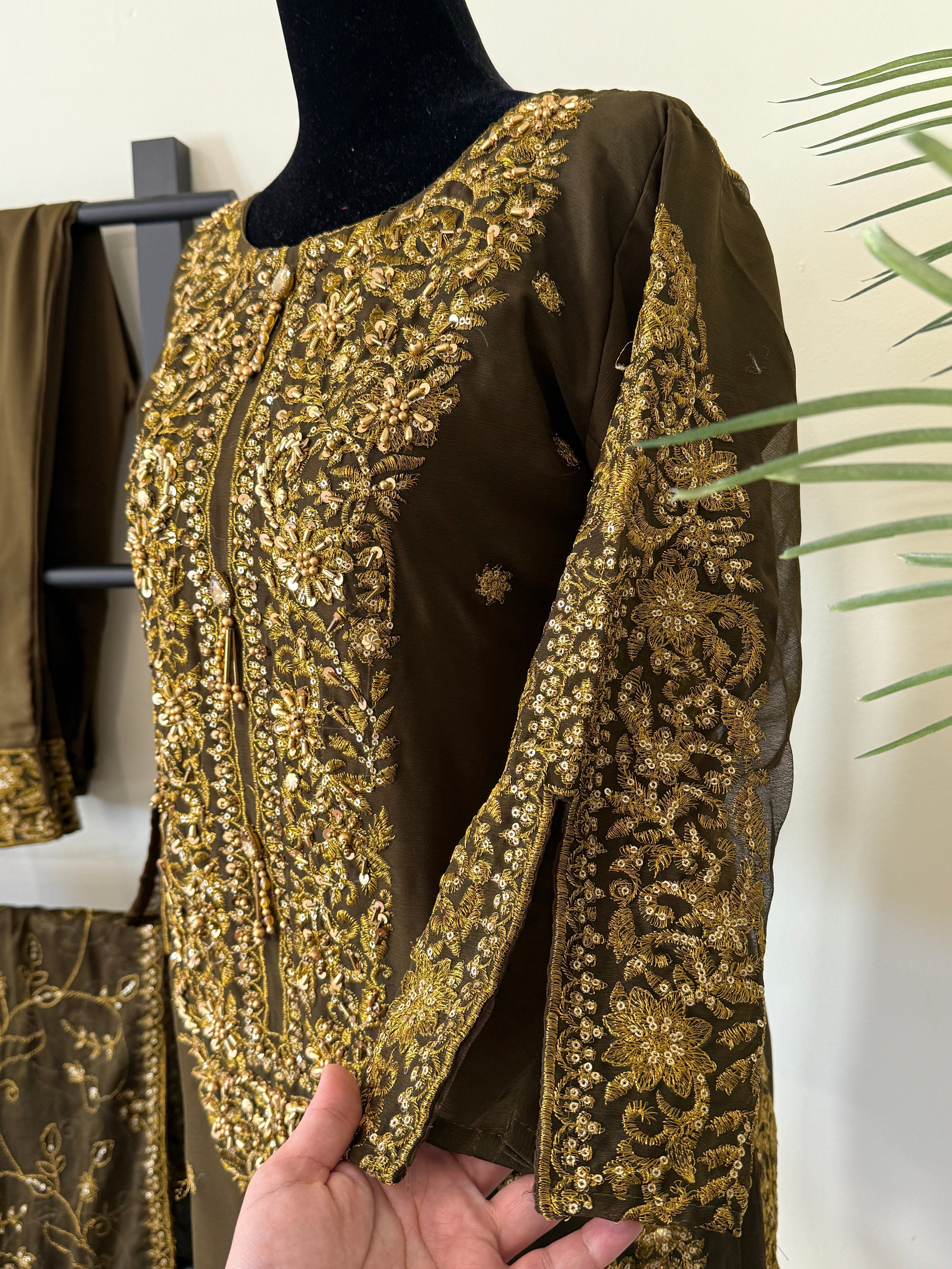 Salwar Kameez suit (brown)
