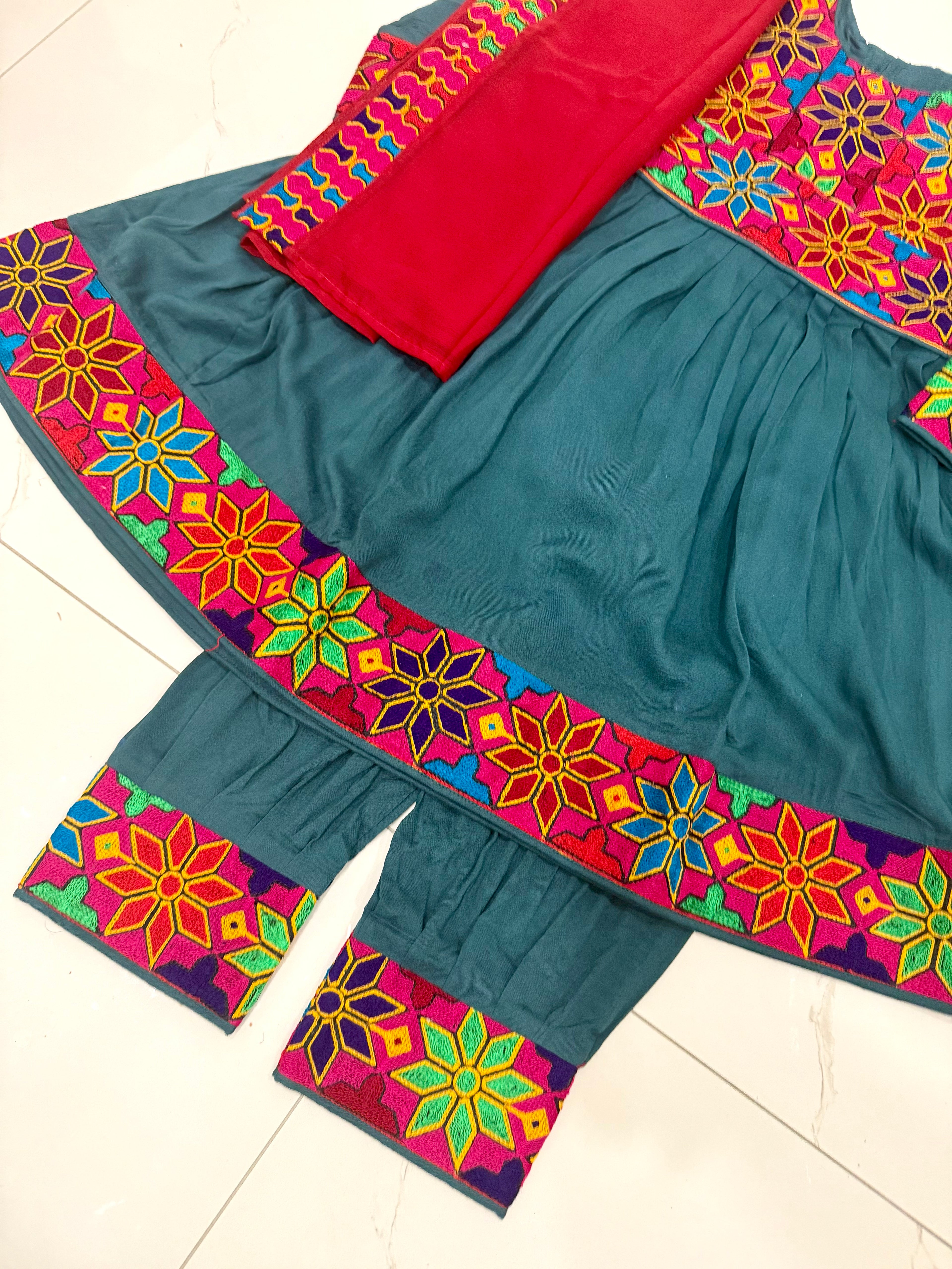 Kids Kuchi Clothes 6-7Y