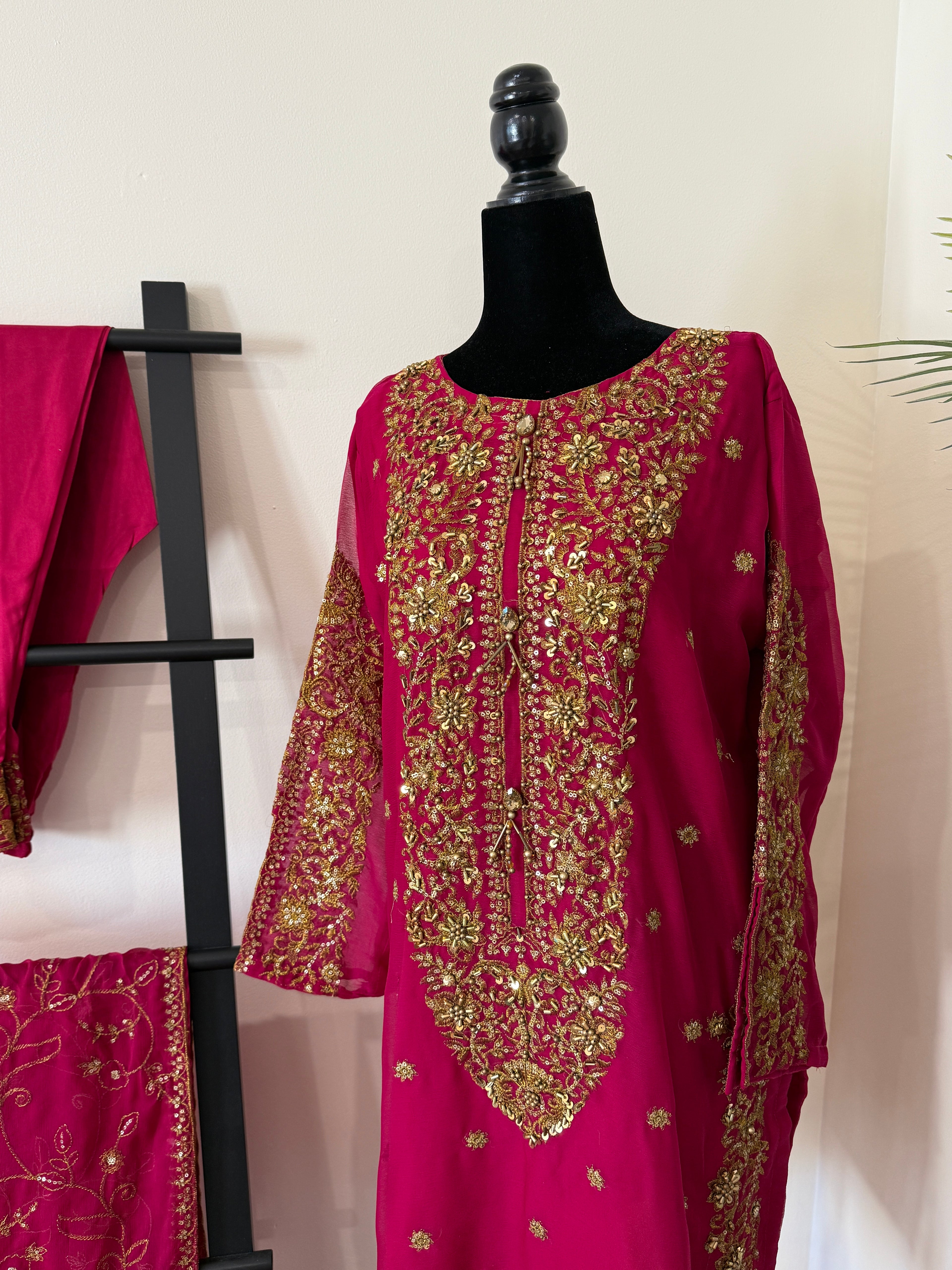 Salwar Kameez suit (pink )