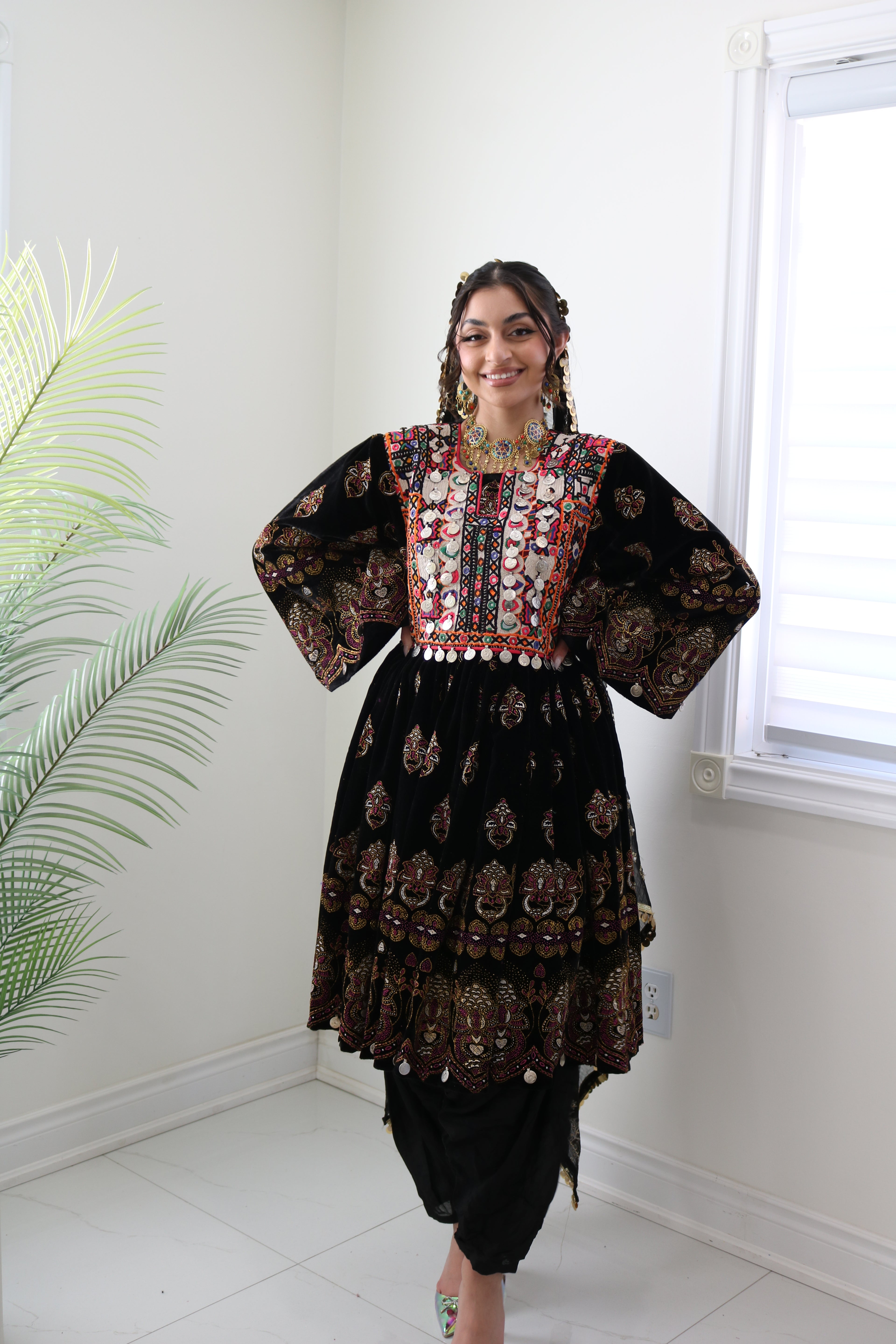 Wahida Afghan Kuchi Dress (black)