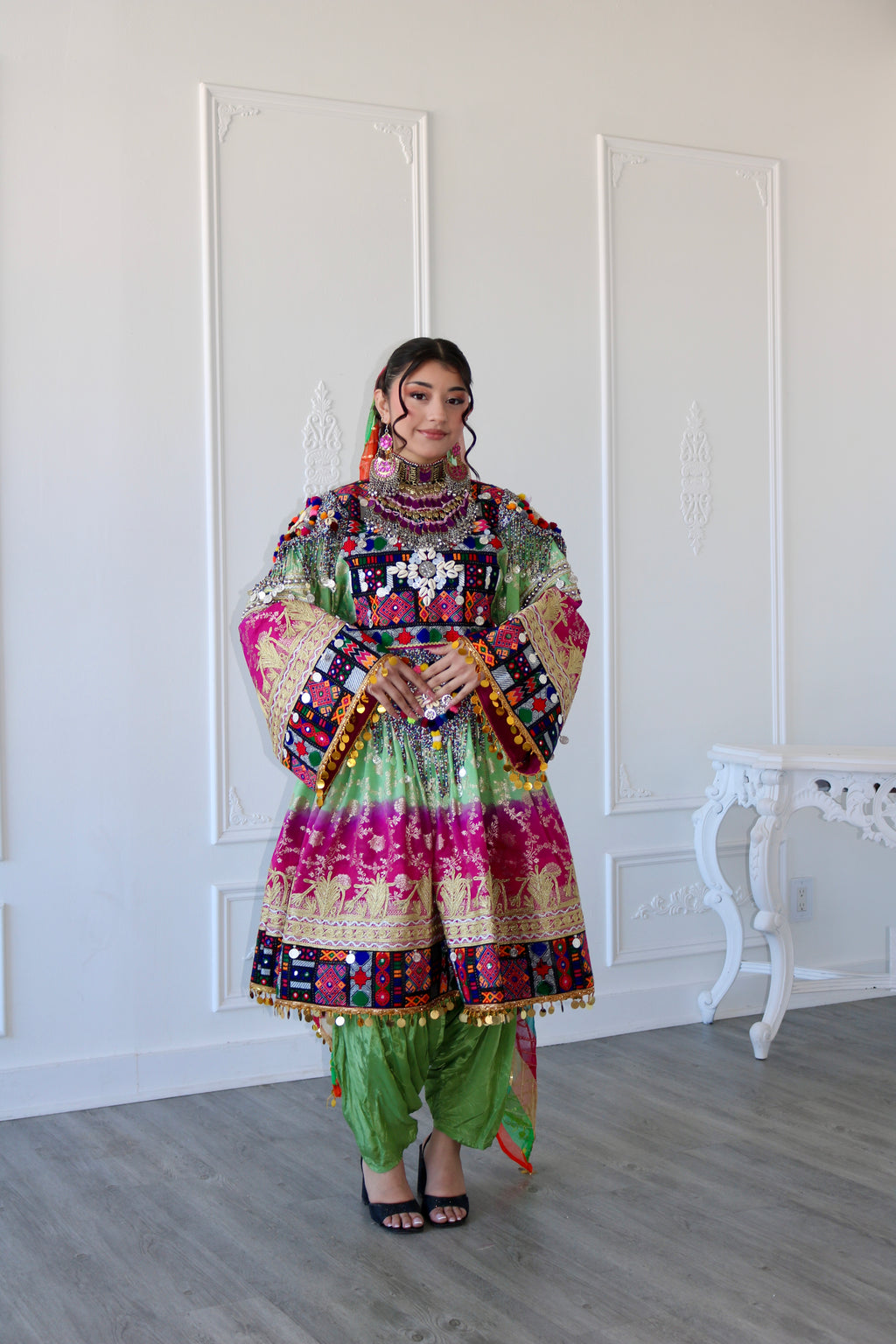 Afghan Kuchi Dress (mint green/ pink)