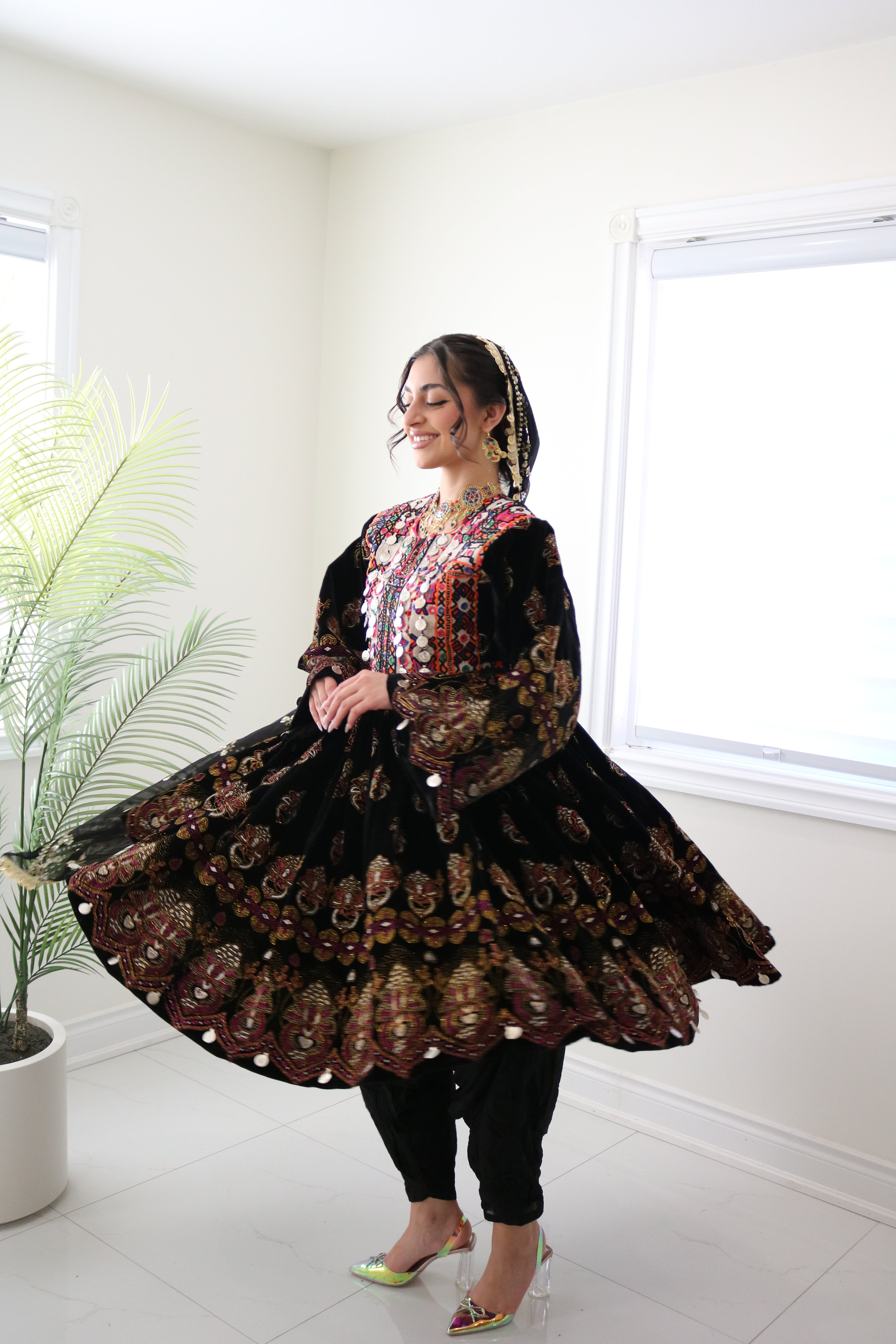 Wahida Afghan Kuchi Dress (black)
