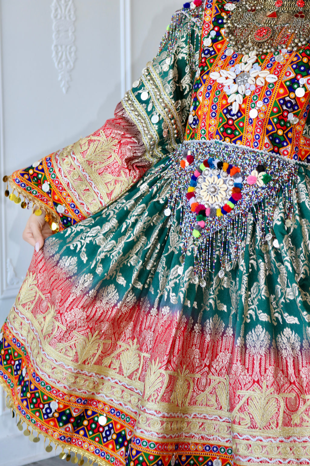 Afghan Kuchi Dress (red/green)