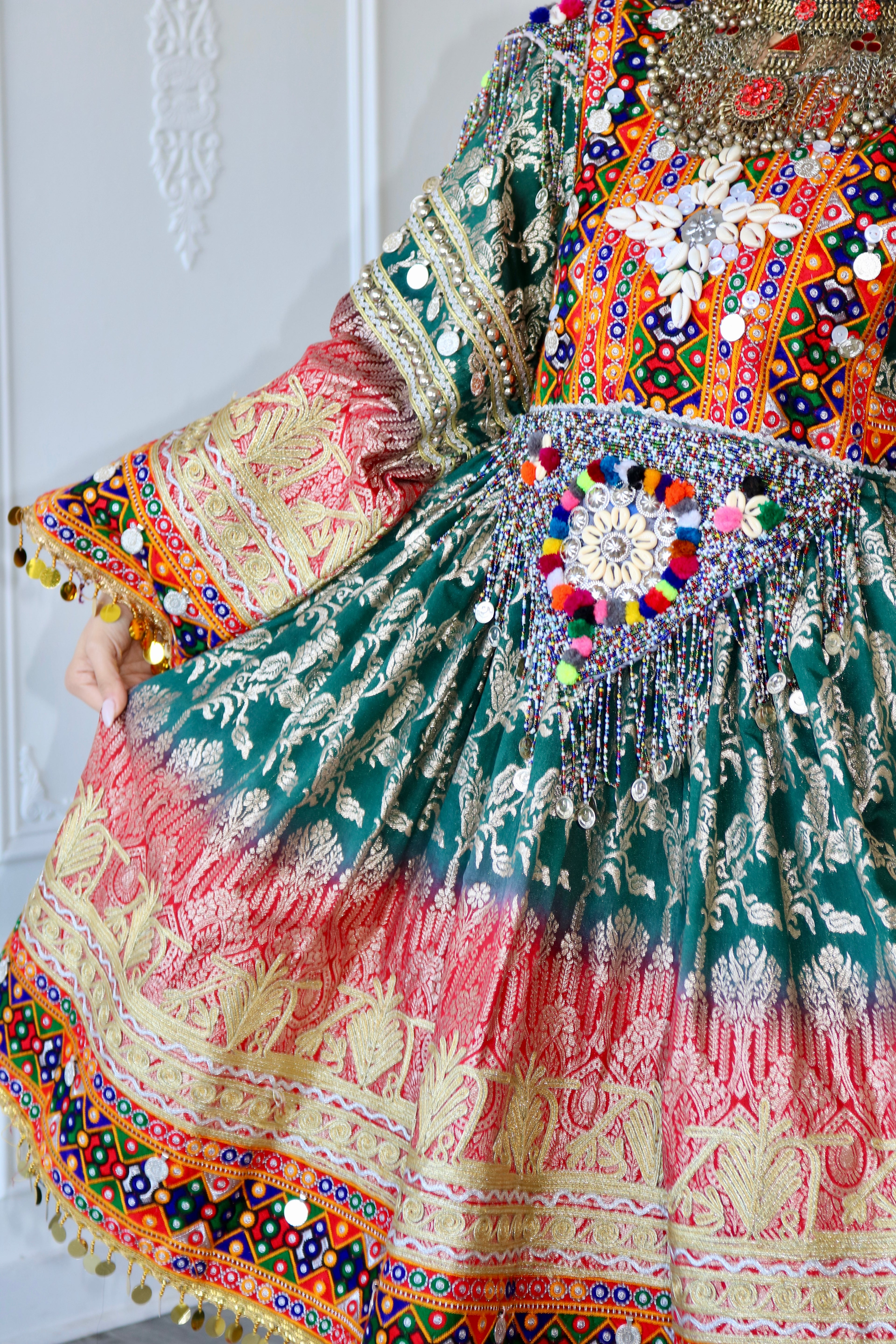 Afghan Kuchi Dress (red/green)