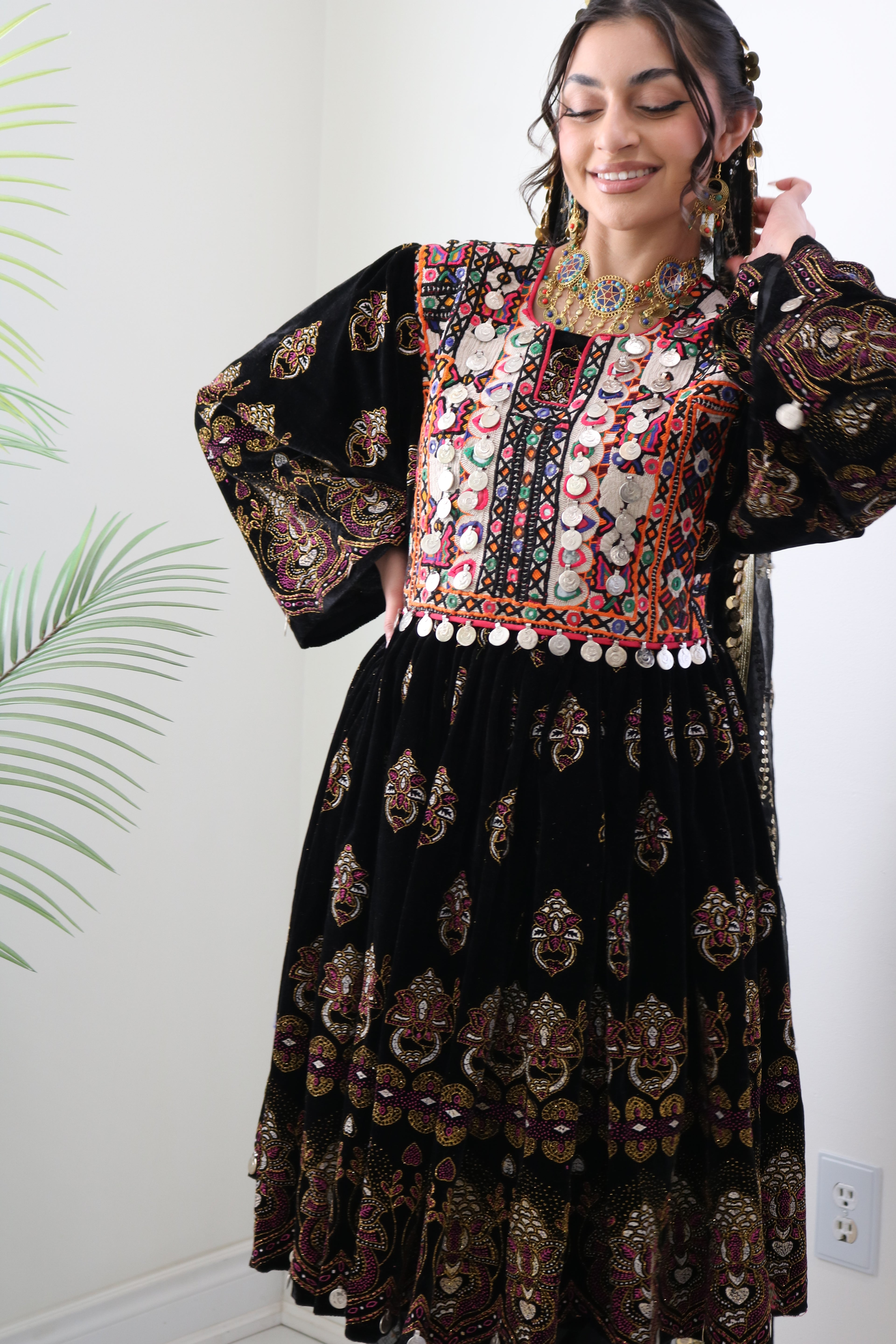 Wahida Afghan Kuchi Dress (black)