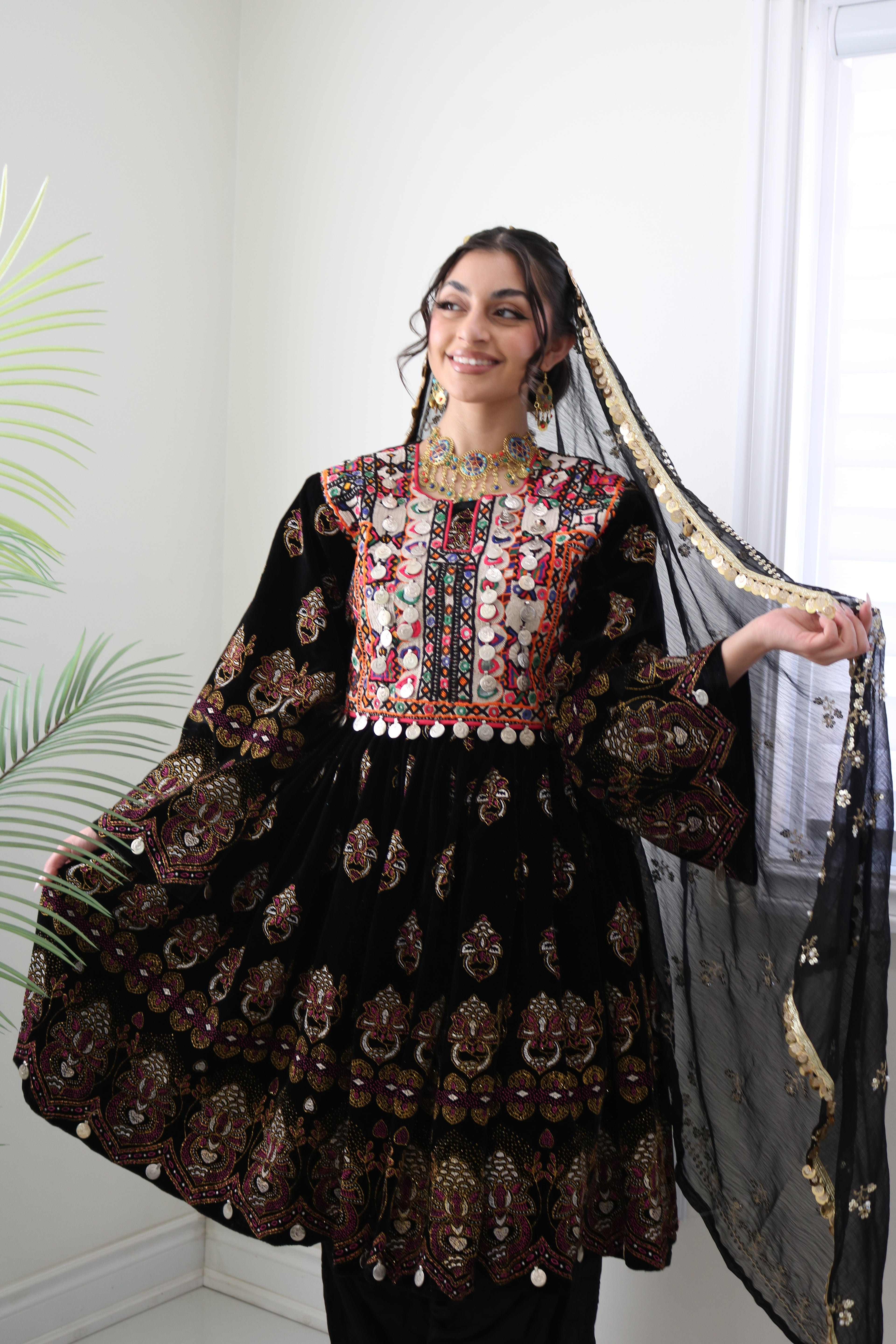 Wahida Afghan Kuchi Dress (black)