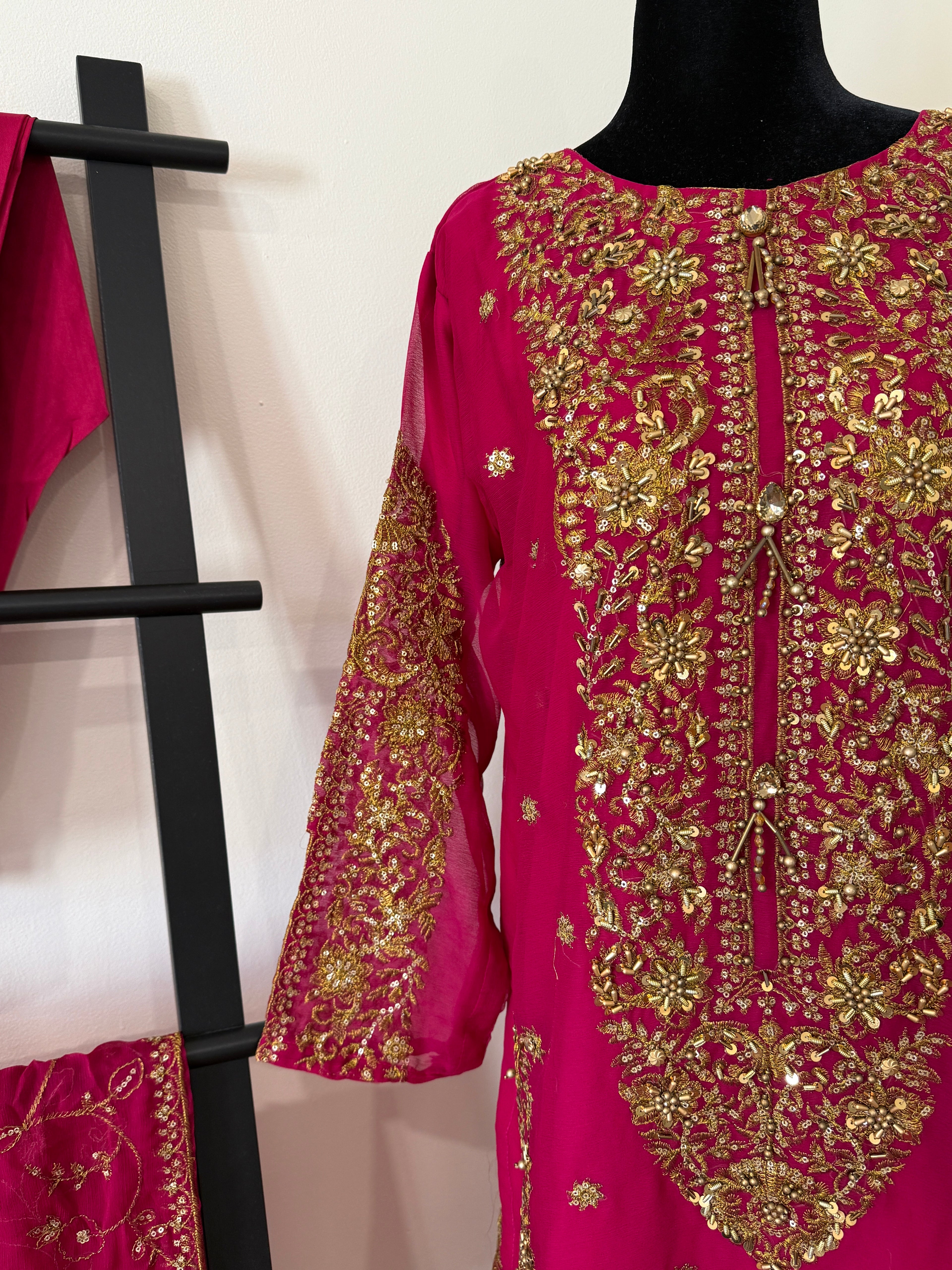Salwar Kameez suit (pink )