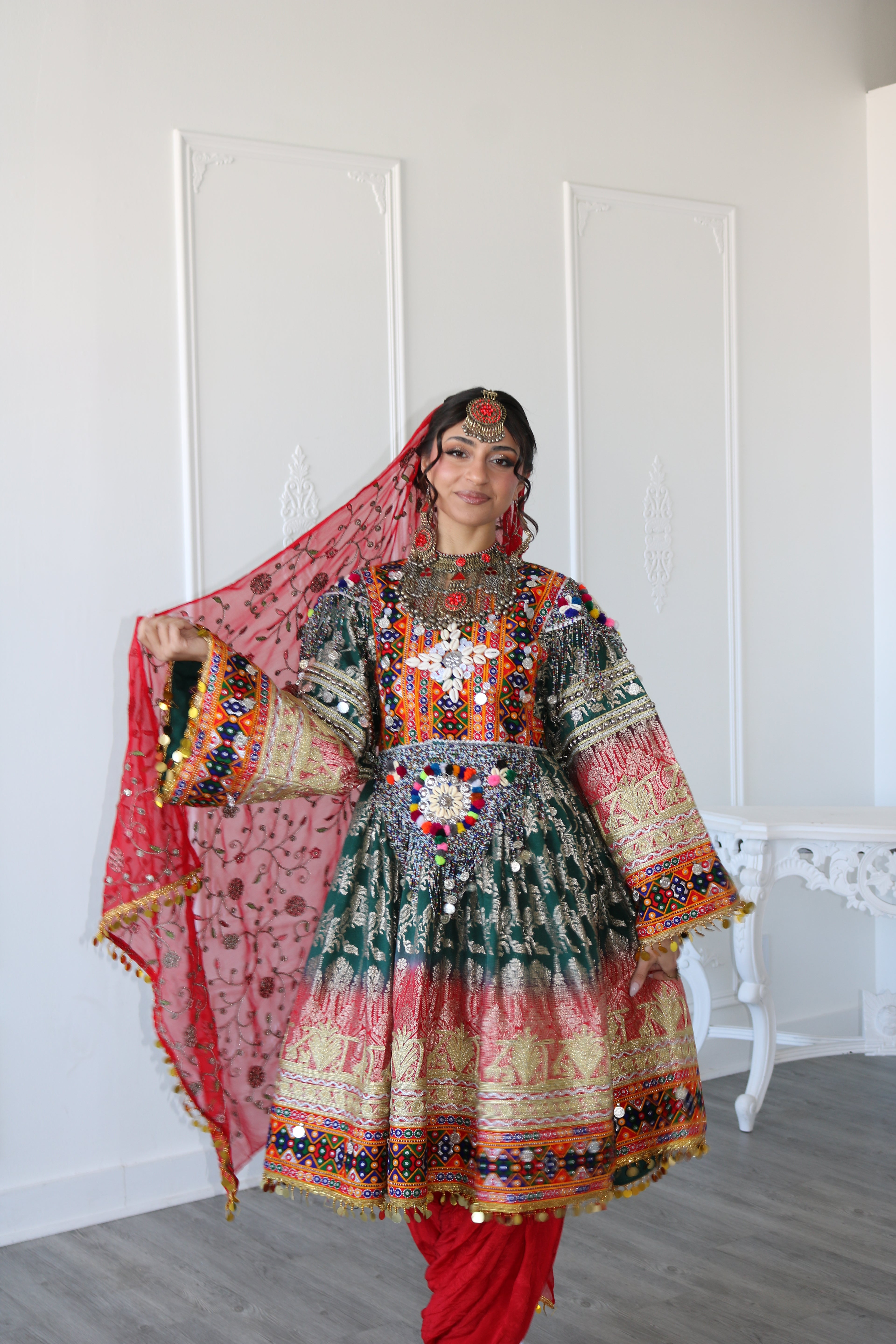 Afghan Kuchi Dress (red/green)