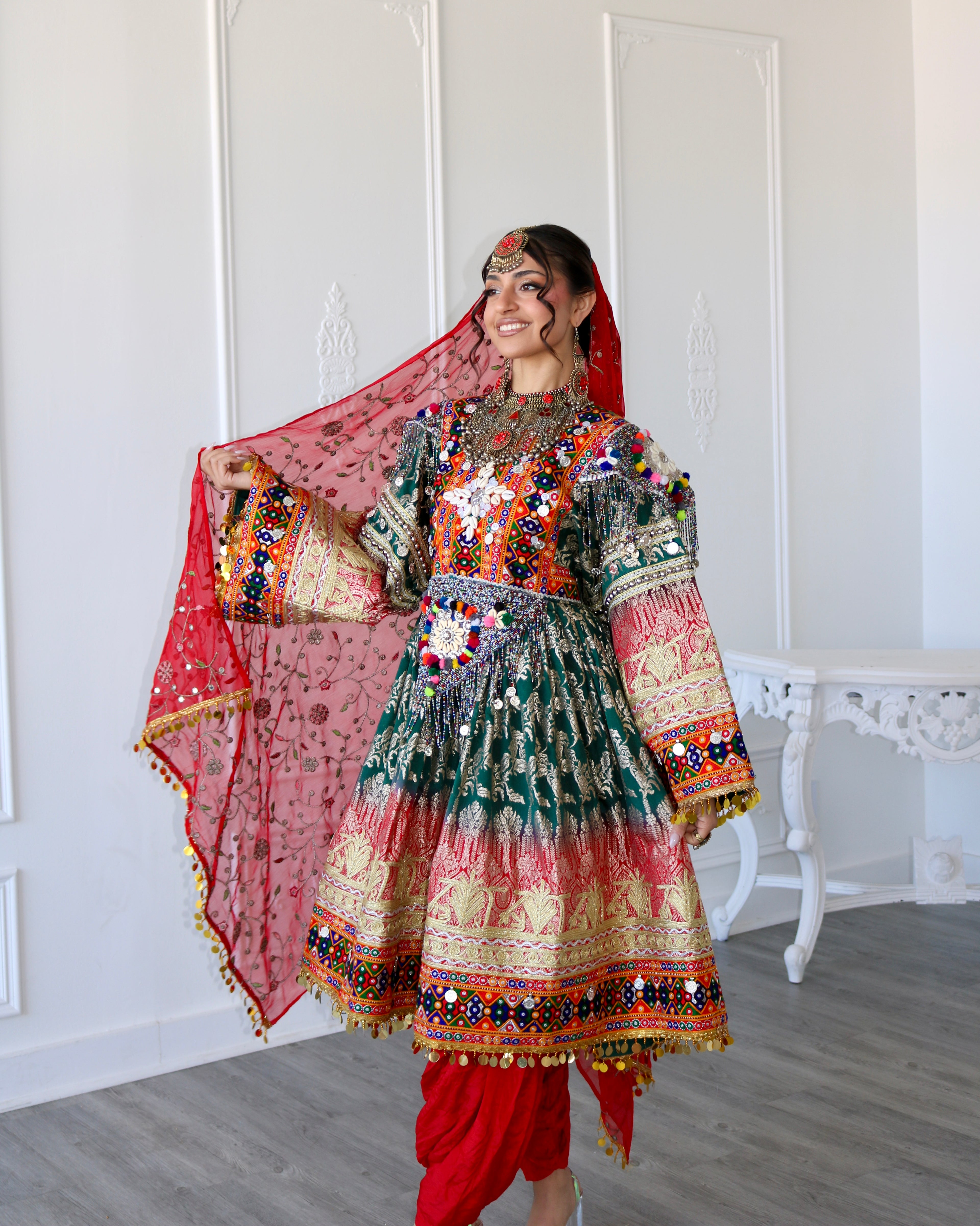 Afghan Kuchi Dress (red/green)