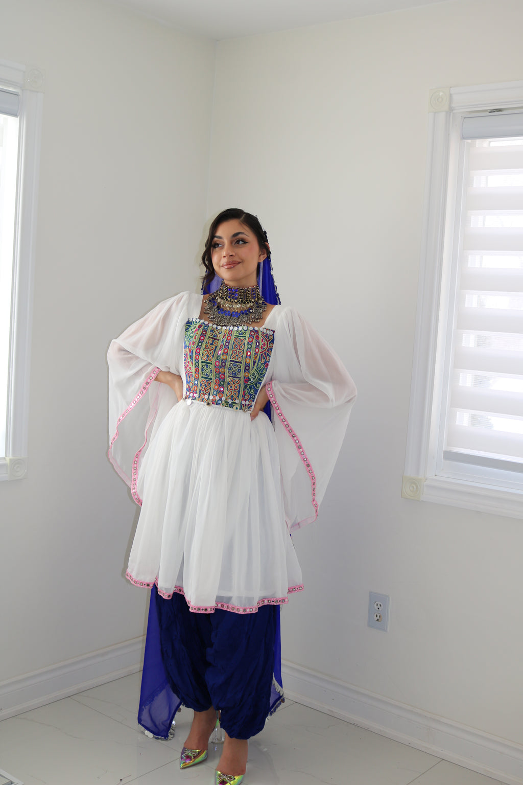 Afghan Kuchi Dress - white/blue