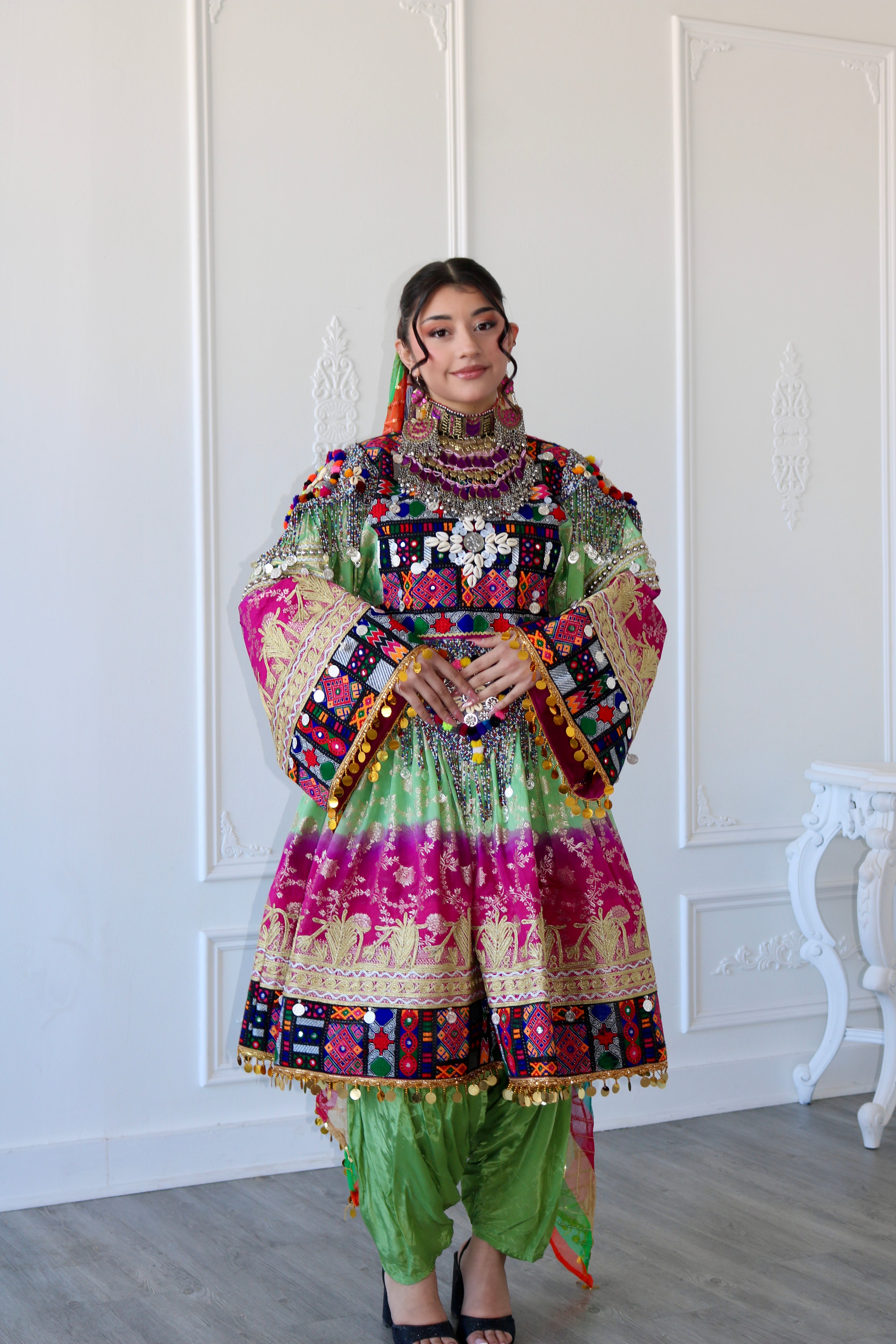 Afghan Kuchi Dress (mint green/ pink)