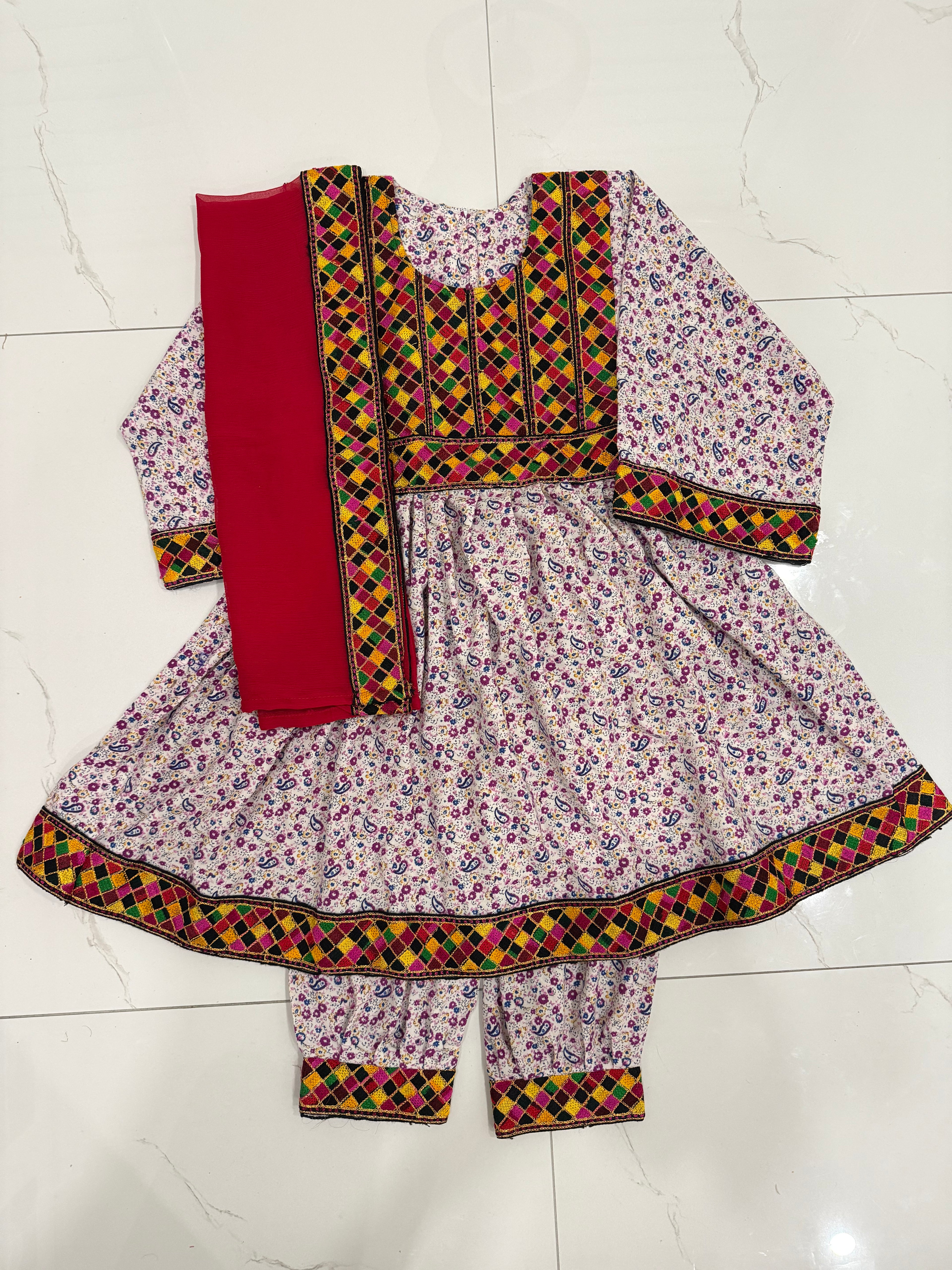 Kids Kuchi Clothes 6-7Y