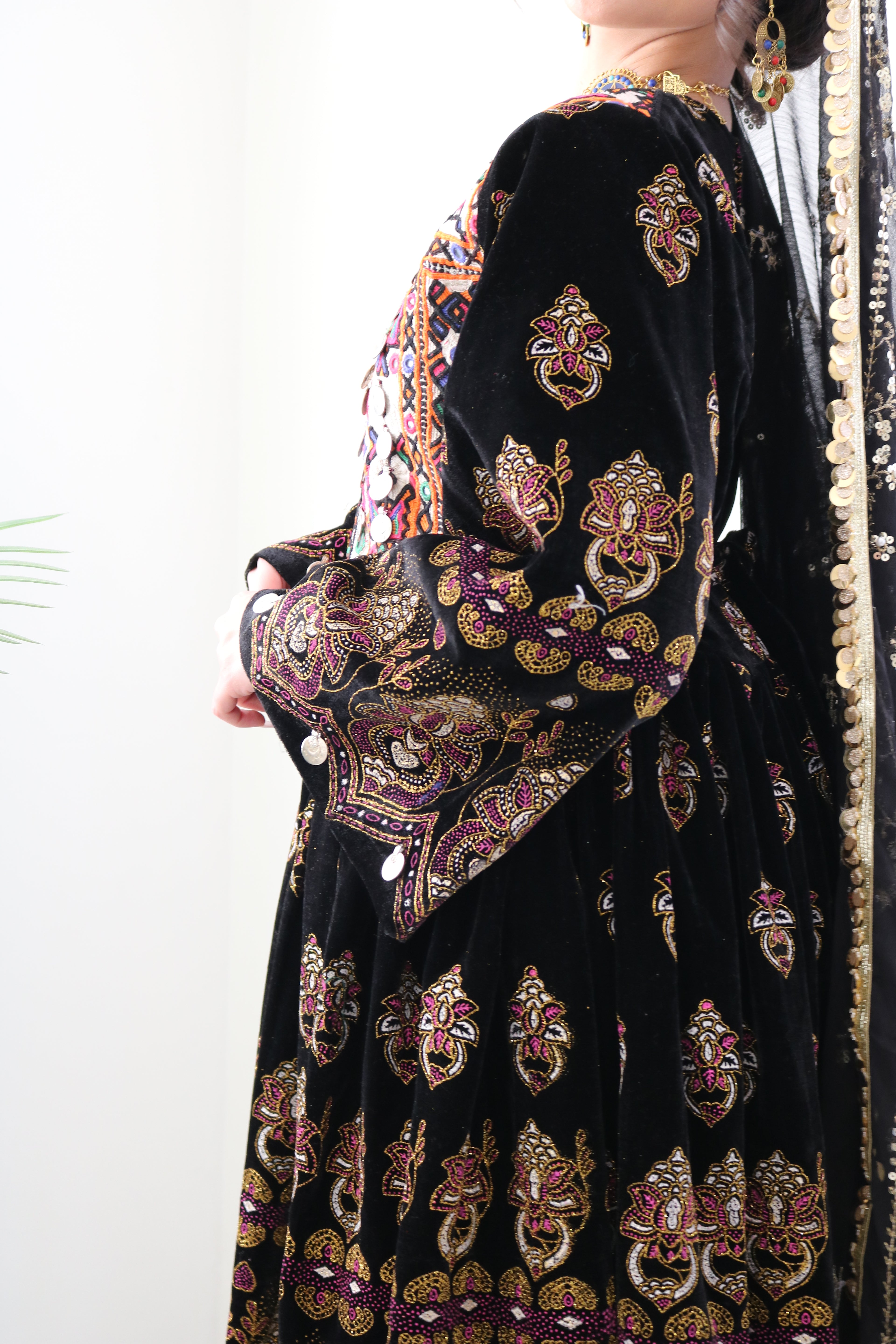 Wahida Afghan Kuchi Dress (black)