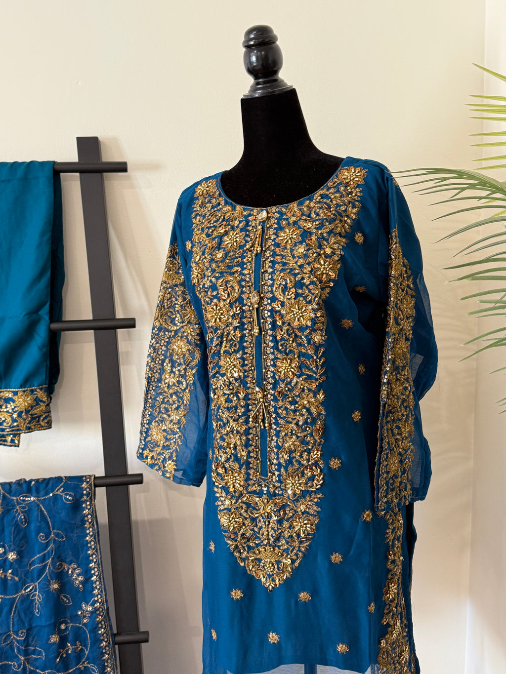 Salwar Kameez suit (blue)