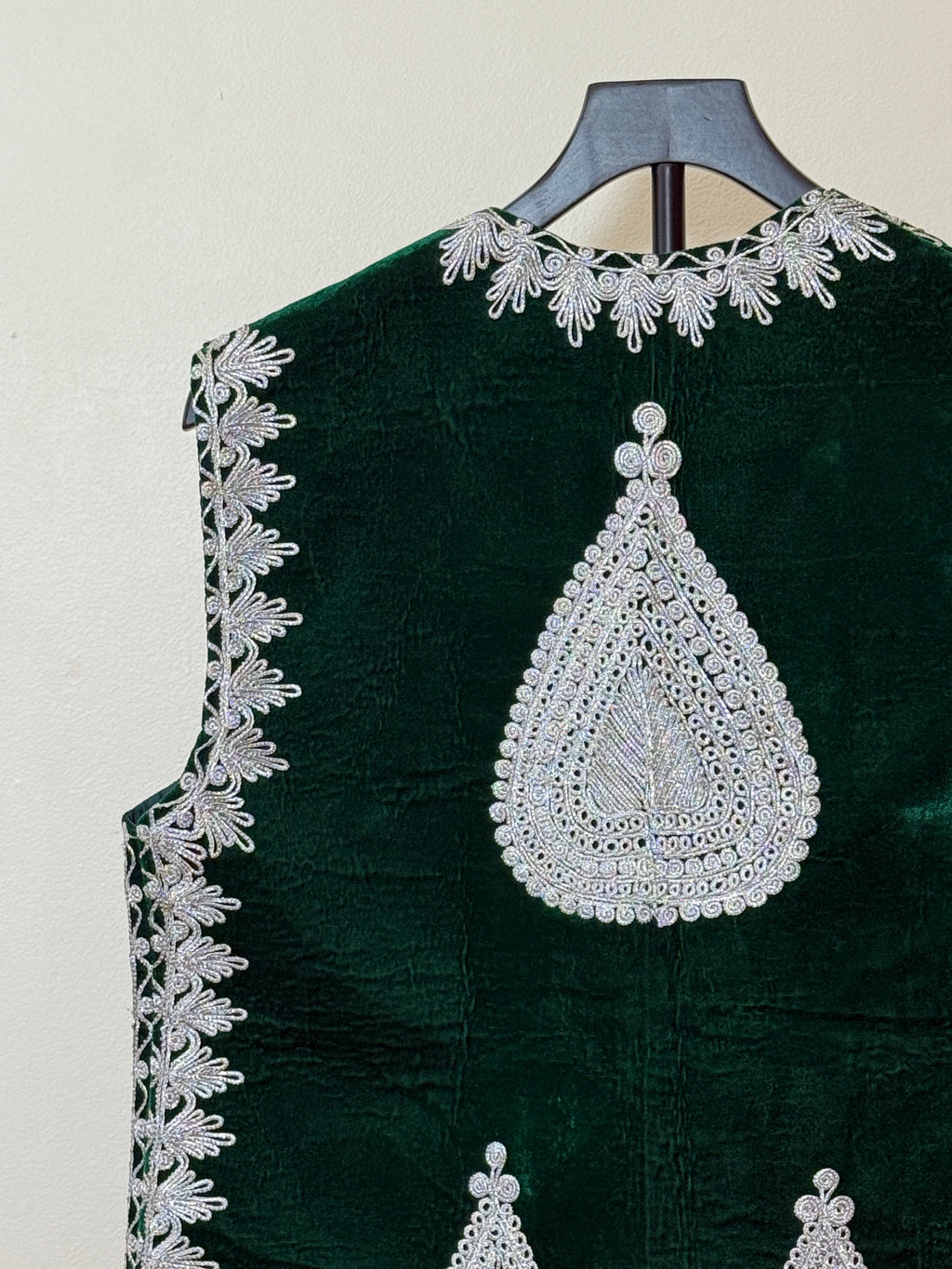 Afghan Kuchi Dress vest green