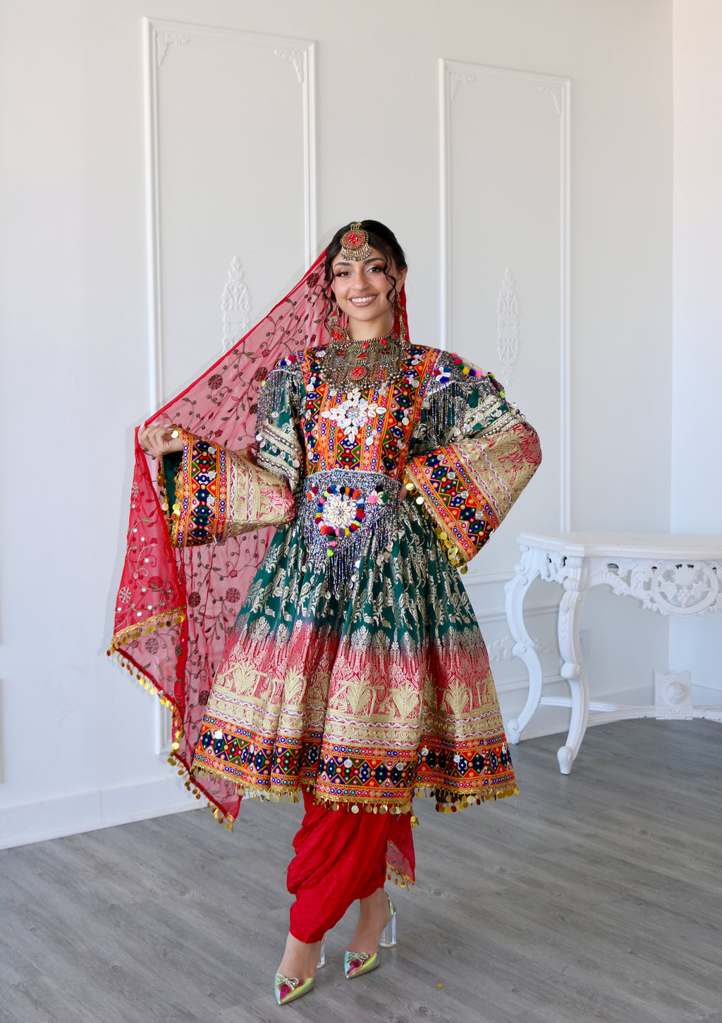 Afghan Kuchi Dress (red/green)