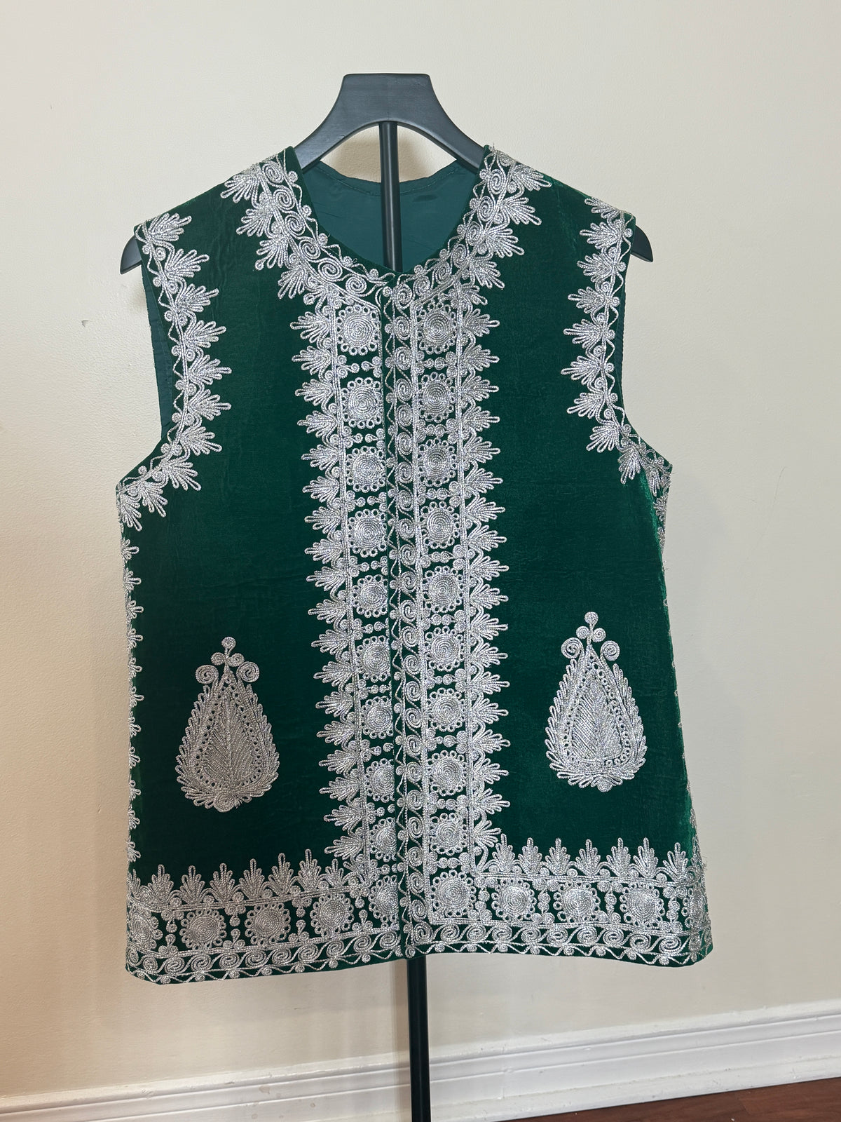 Afghan Kuchi Dress vest green
