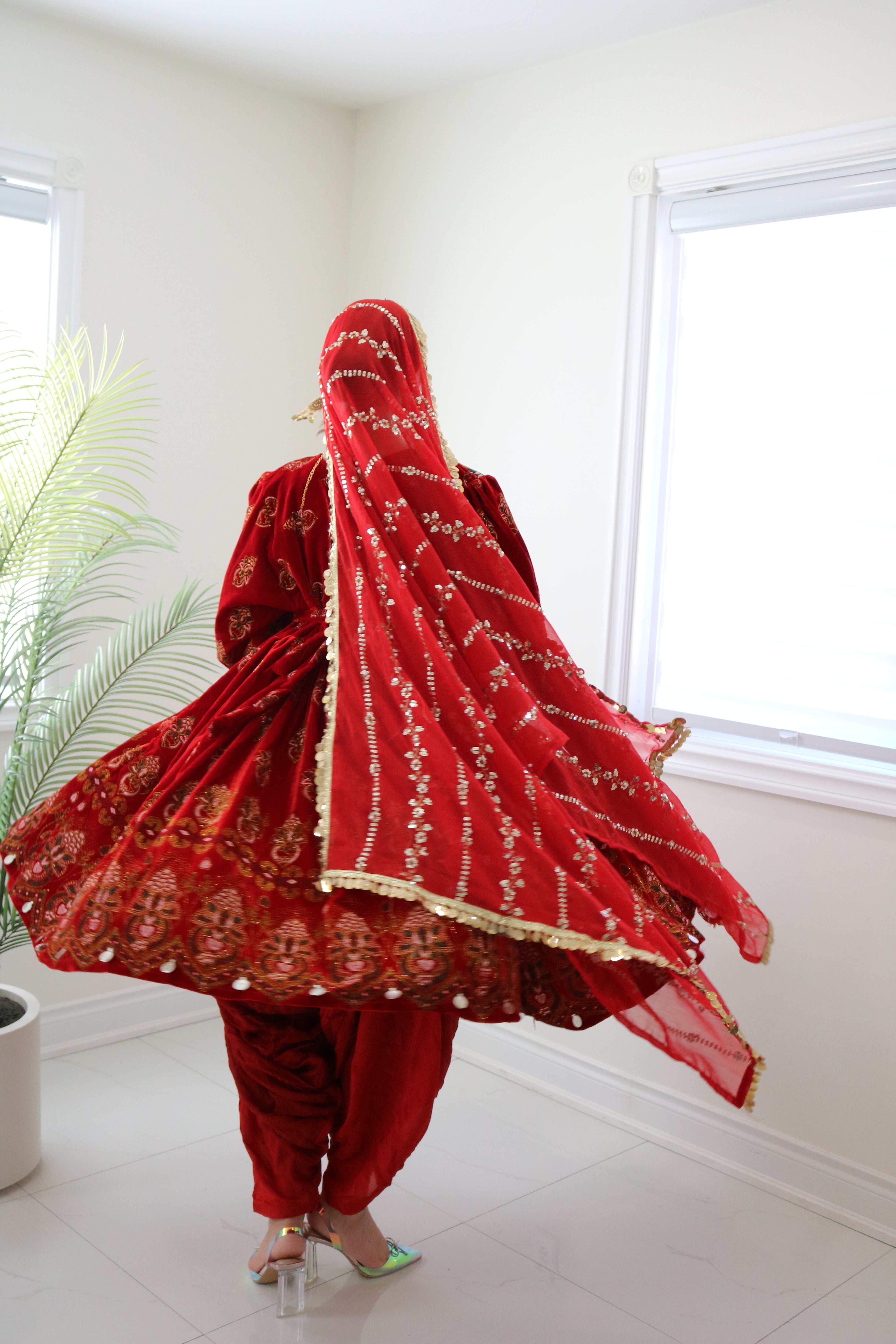 Wahida Afghan Kuchi Dress (red)