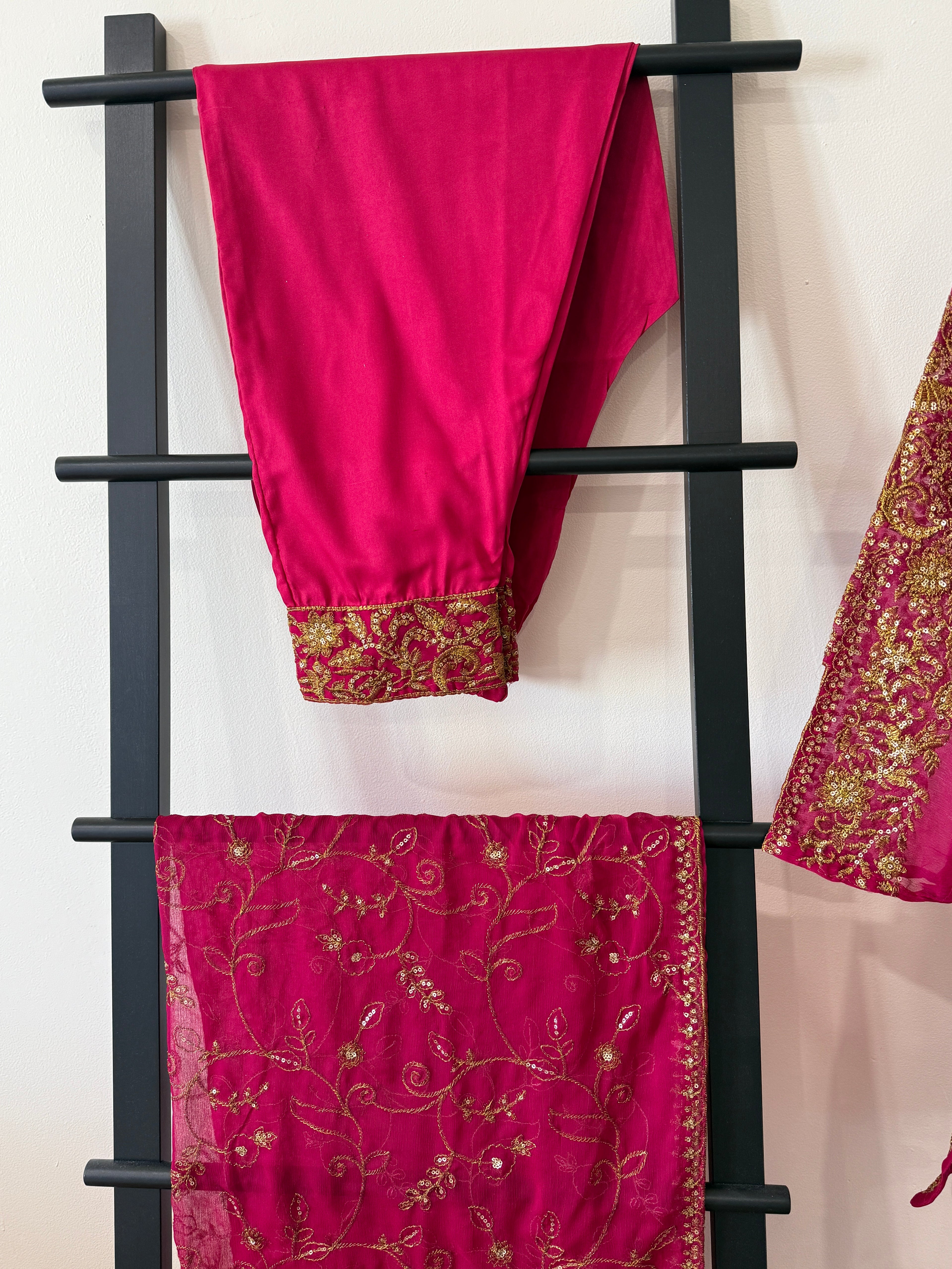 Salwar Kameez suit (pink )