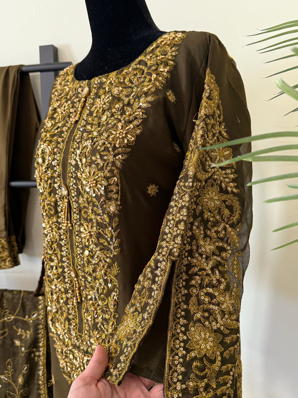 Salwar Kameez suit (brown)