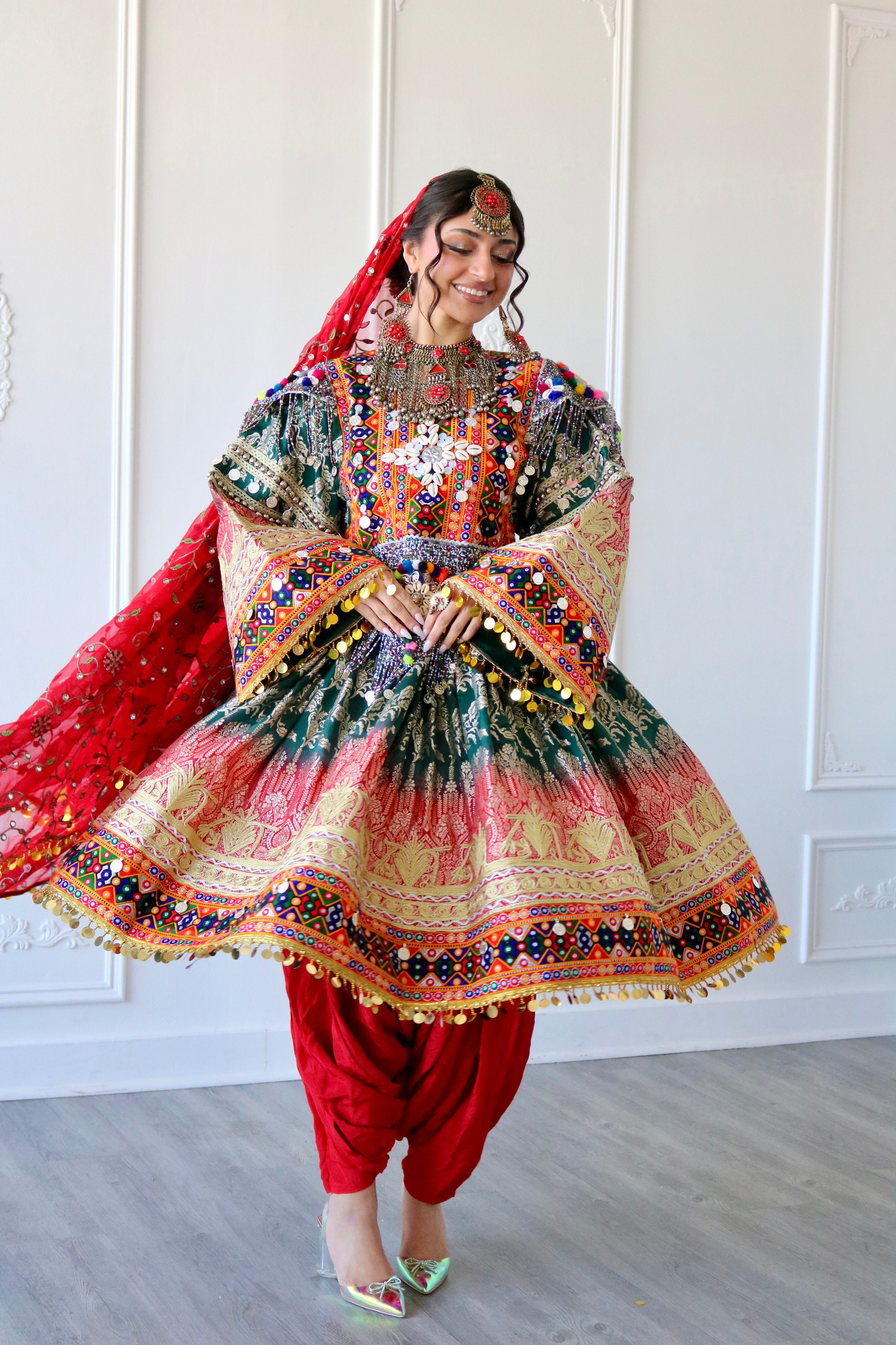 Afghan Kuchi Dress (red/green)