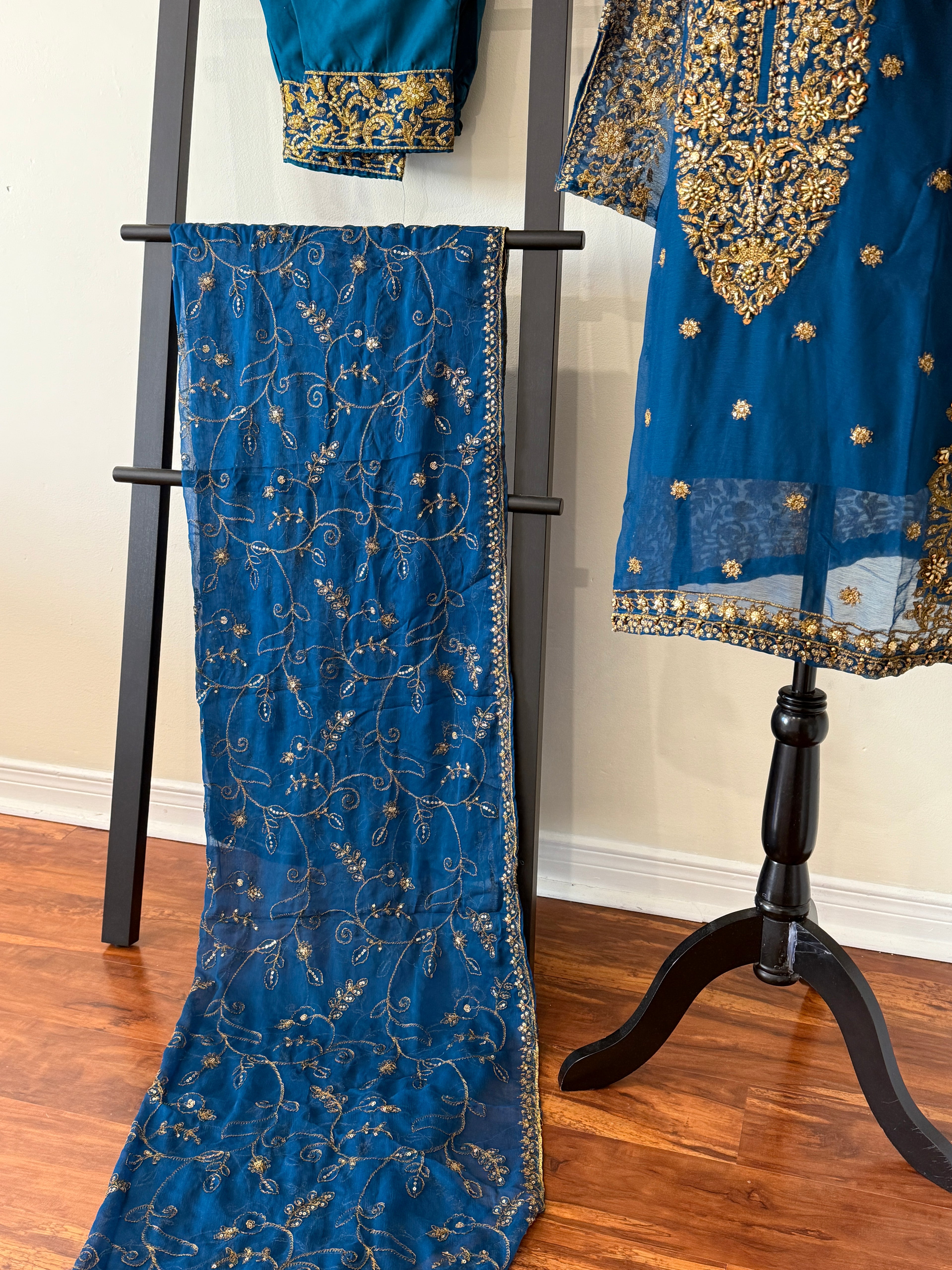 Salwar Kameez suit (blue)