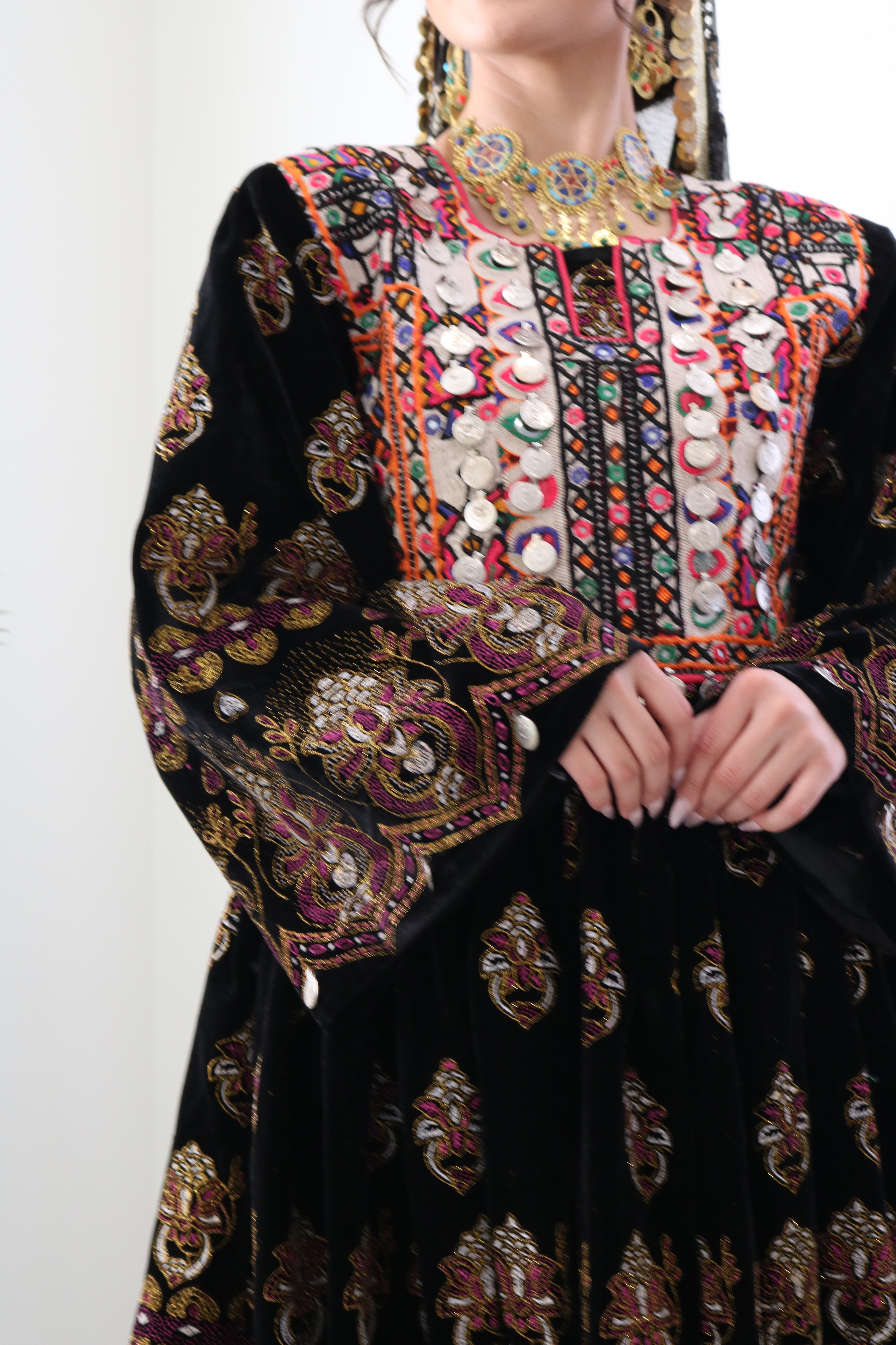 Wahida Afghan Kuchi Dress (black)