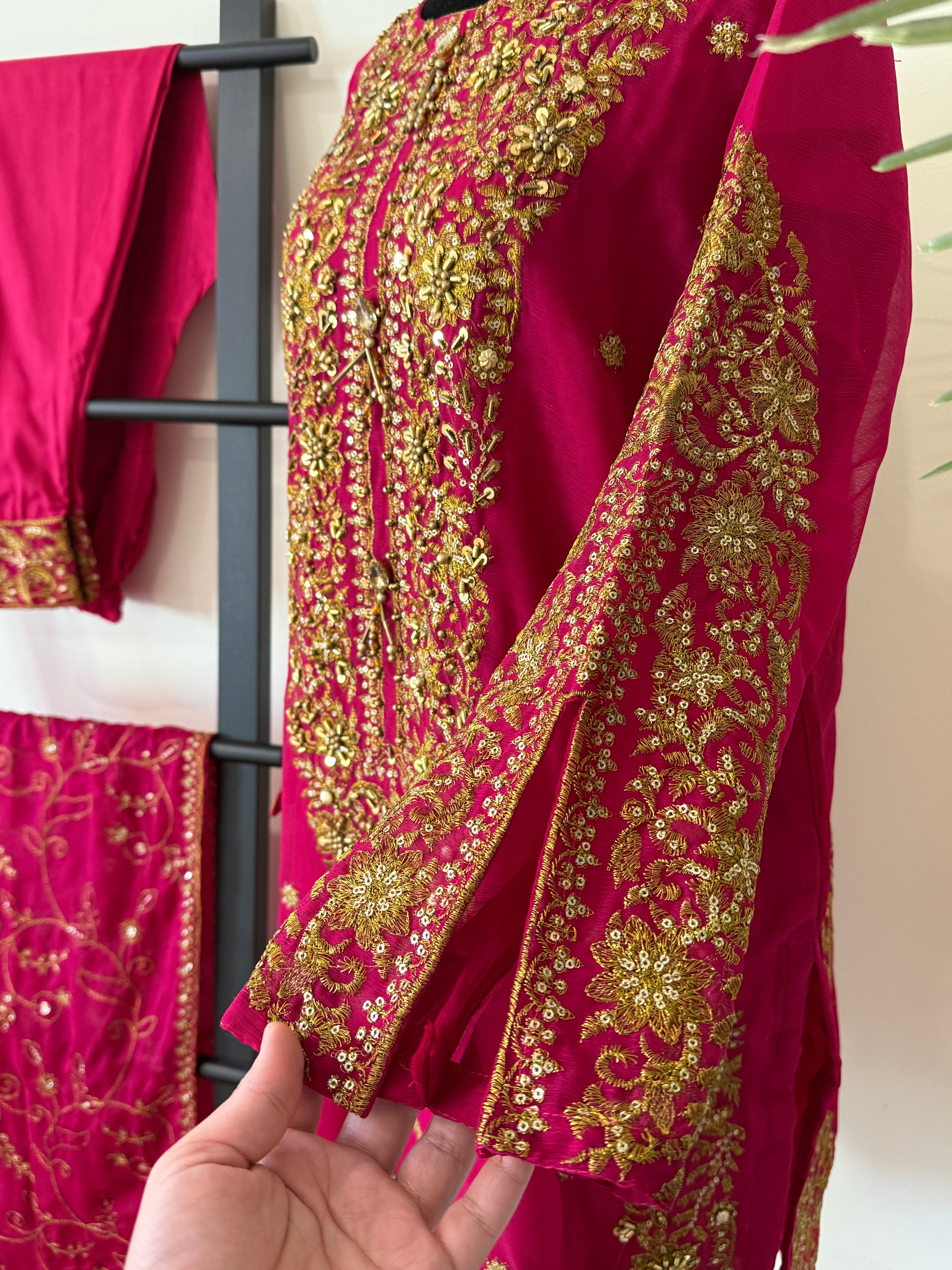 Salwar Kameez suit (pink )