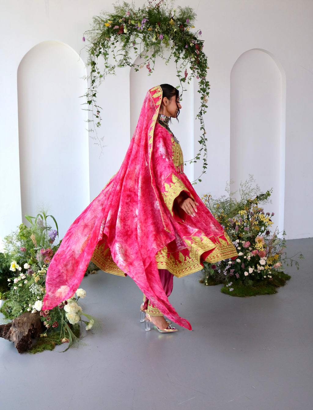 Farah Afghan Kuchi Dress (pink)