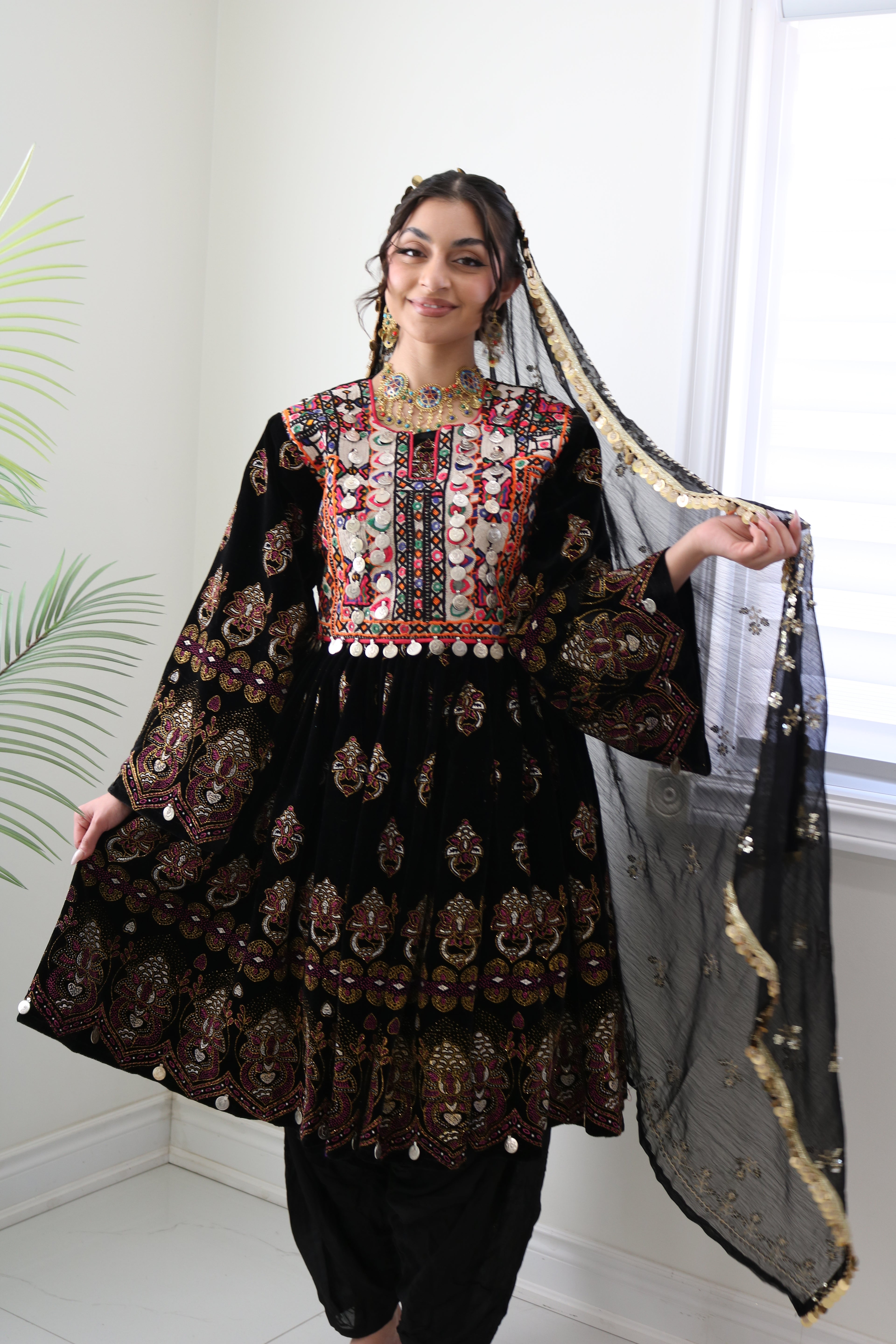 Wahida Afghan Kuchi Dress (black)