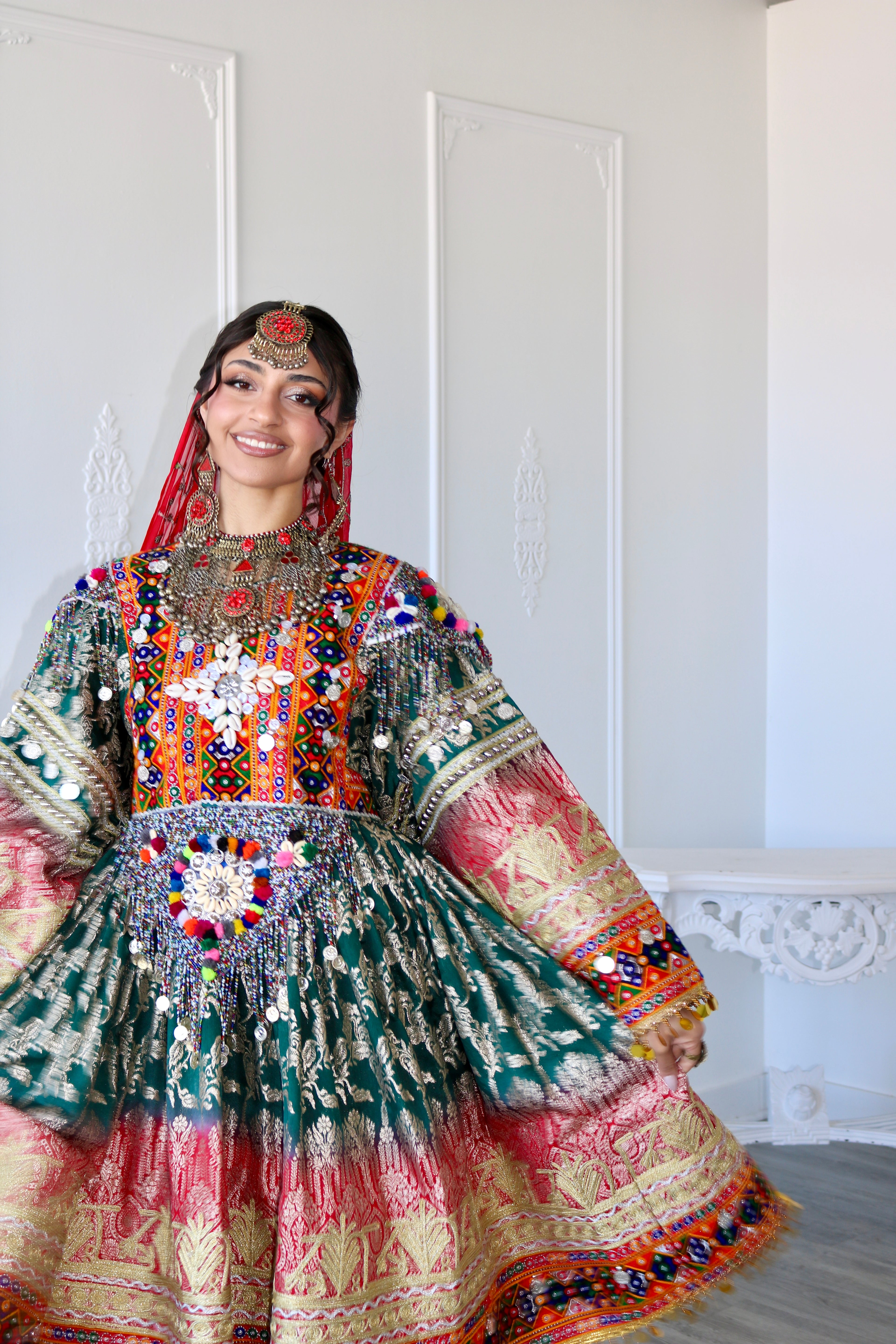 Afghan Kuchi Dress (red/green)