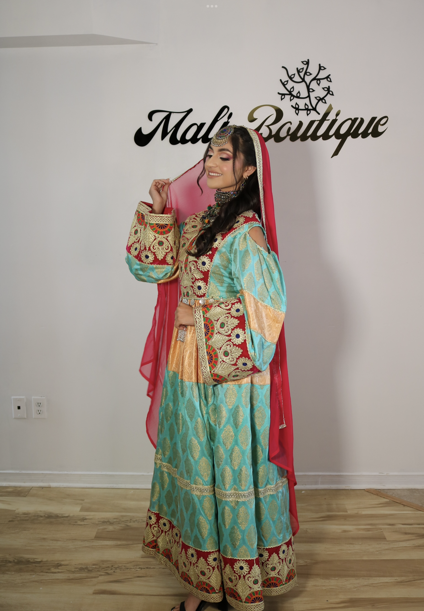Noorii Afghan Kuchi Dress