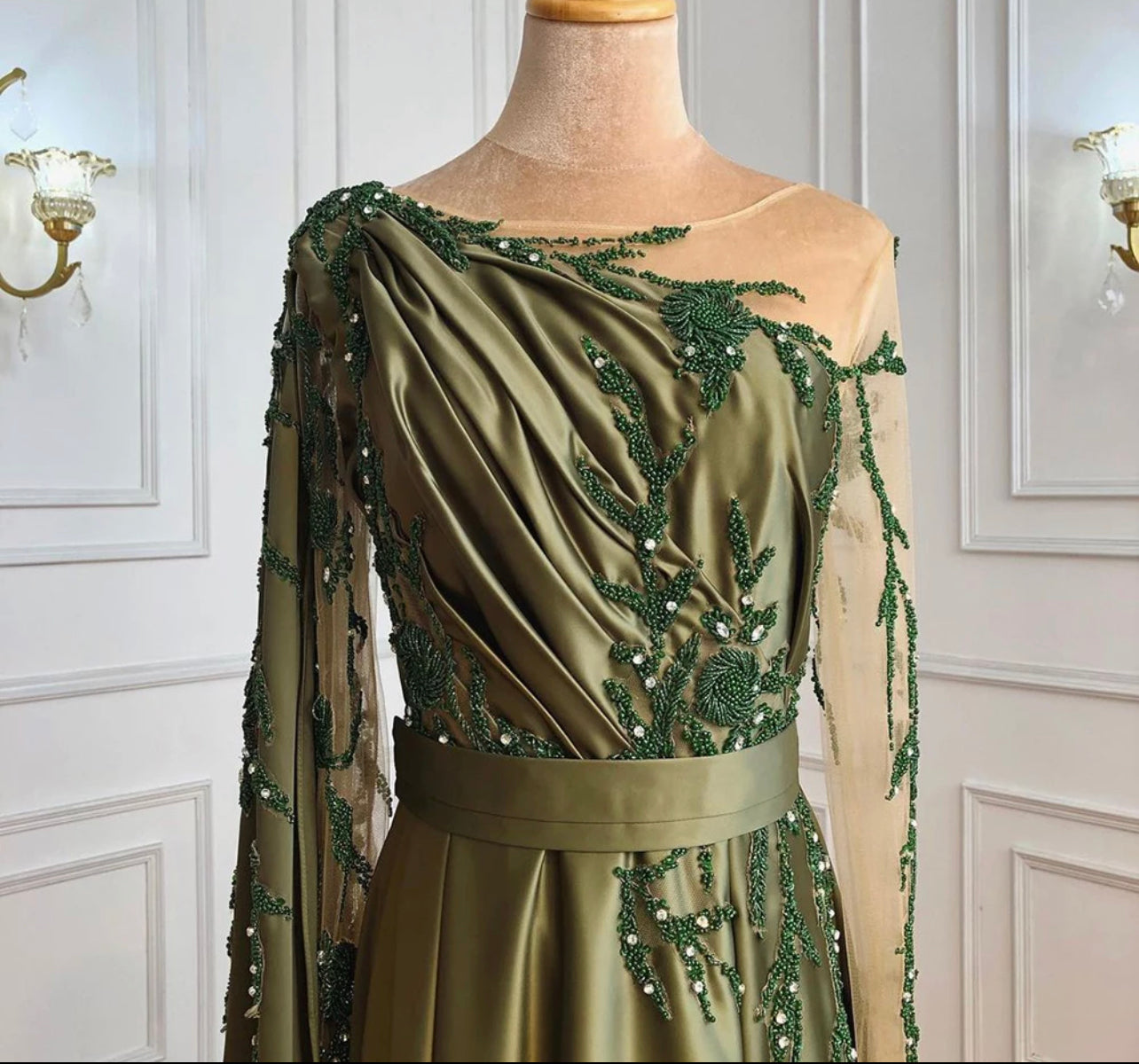 Olive Green O Neck Long Sleeves Evening Dresses